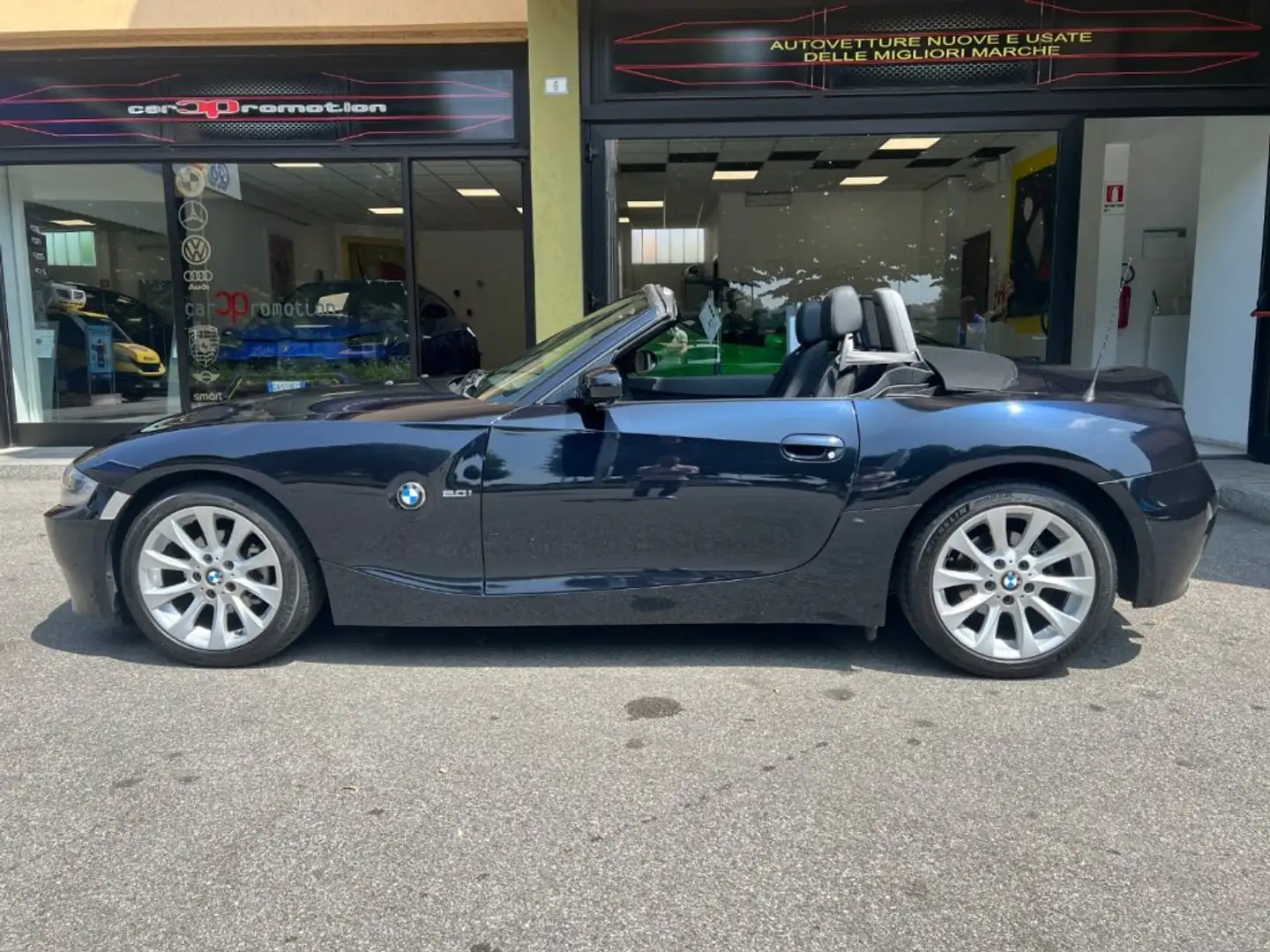 BMW Z4 2.0i cat Roadster Blu/Azzurro - 2