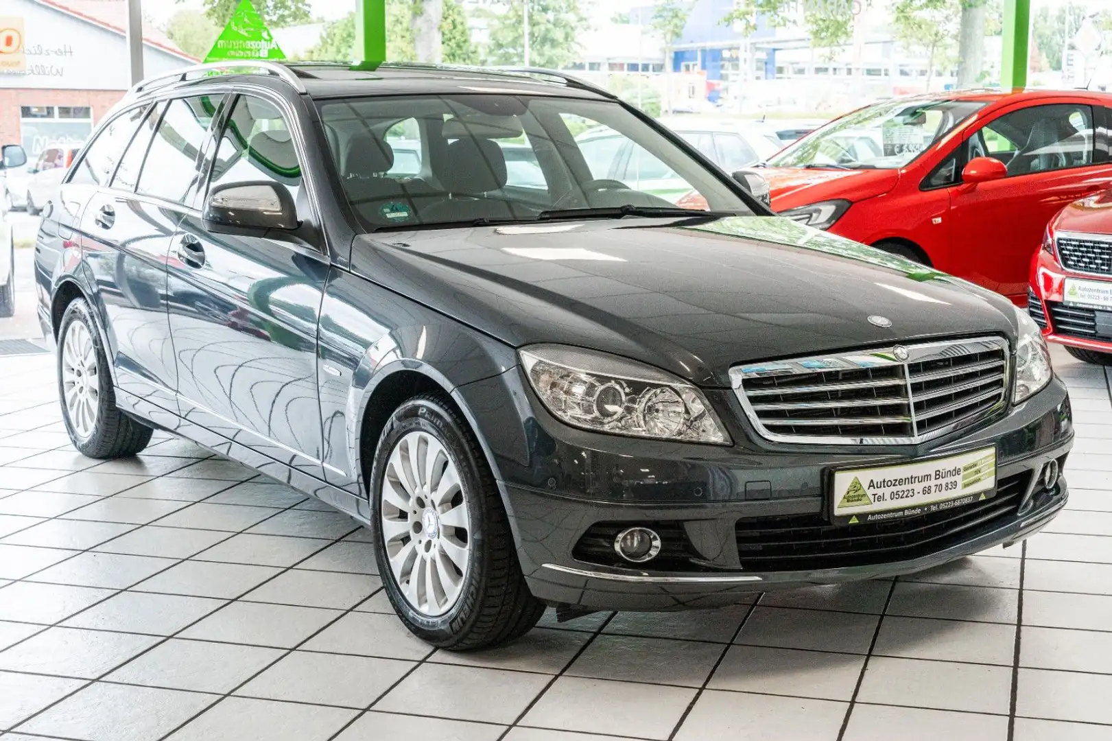 Mercedes-Benz C 180 T-Modell Kompressor Automatik Klima PDC Grau - 2