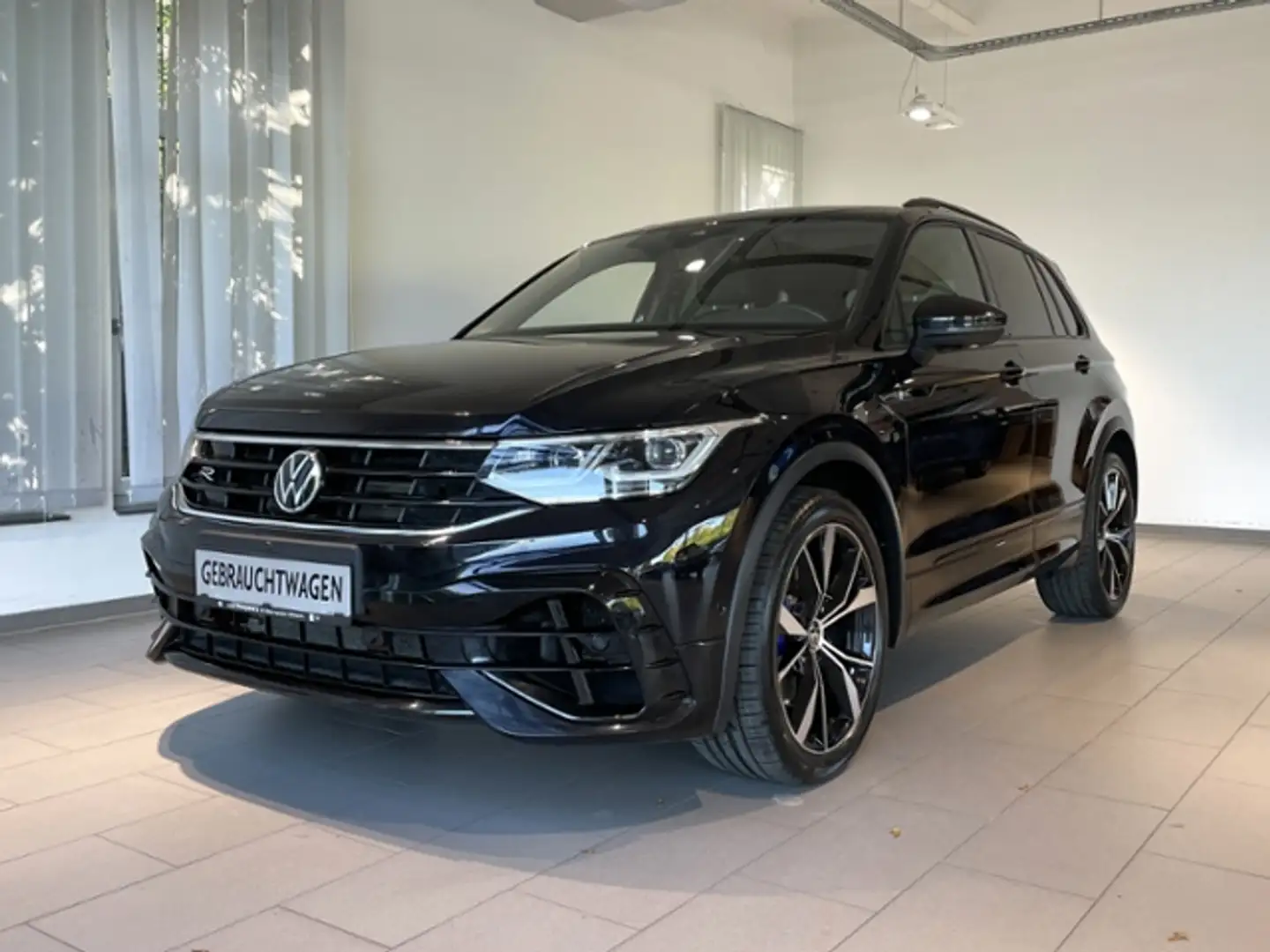 Volkswagen Tiguan R 2.0 TSI 4x4 +AHK+PANODACH+NAV Schwarz - 2