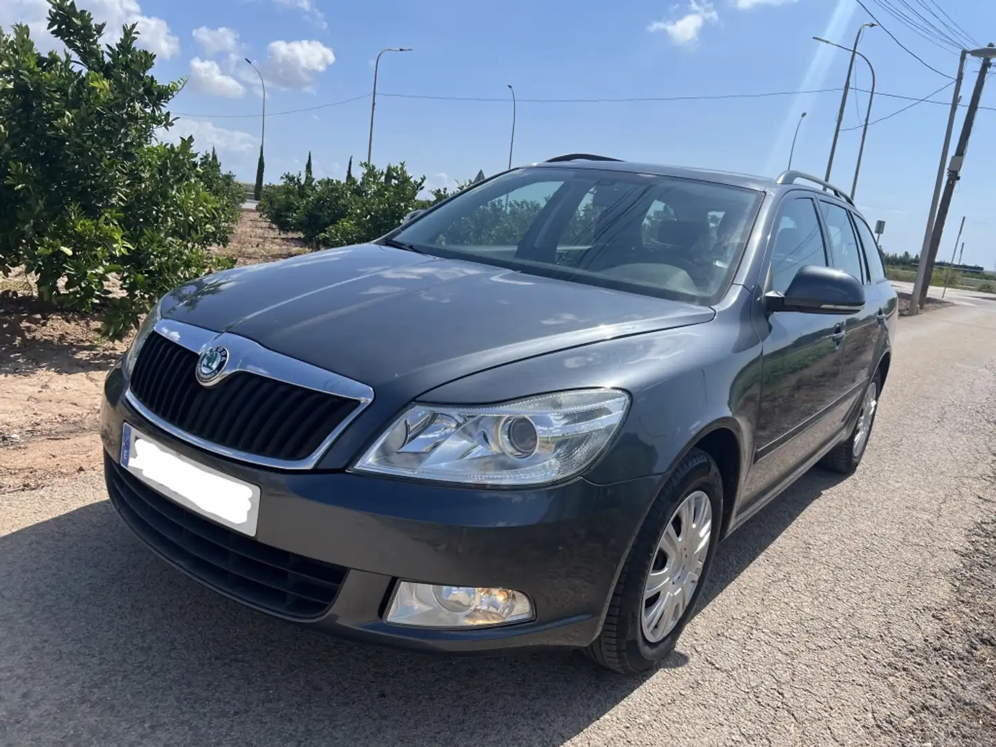 Skoda Octavia Combi 1.2 TSI Ambition Plateado - 2