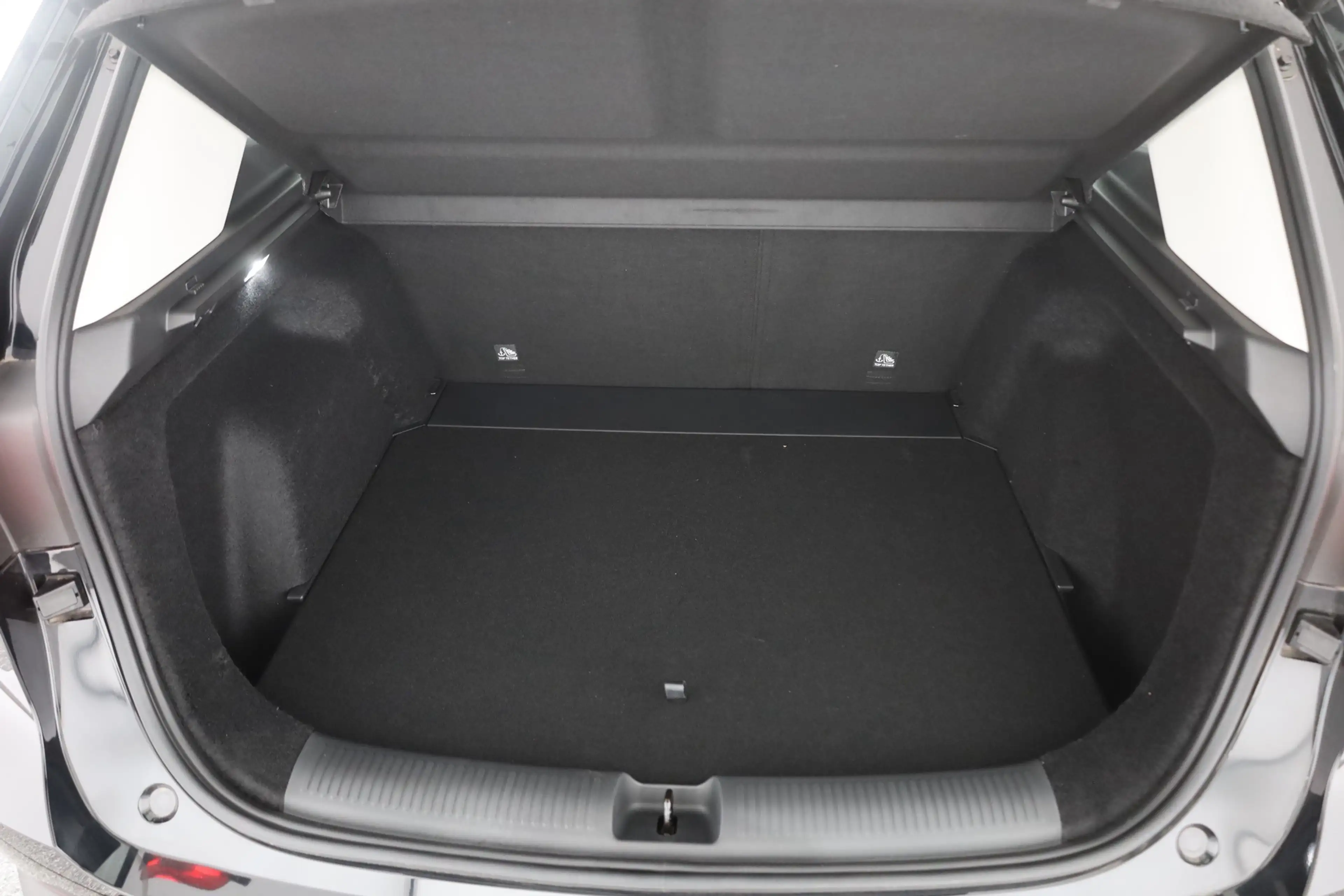MG ZS 1.5 VTi-Tech Standard Navi Kamera Tempomat — photo 25