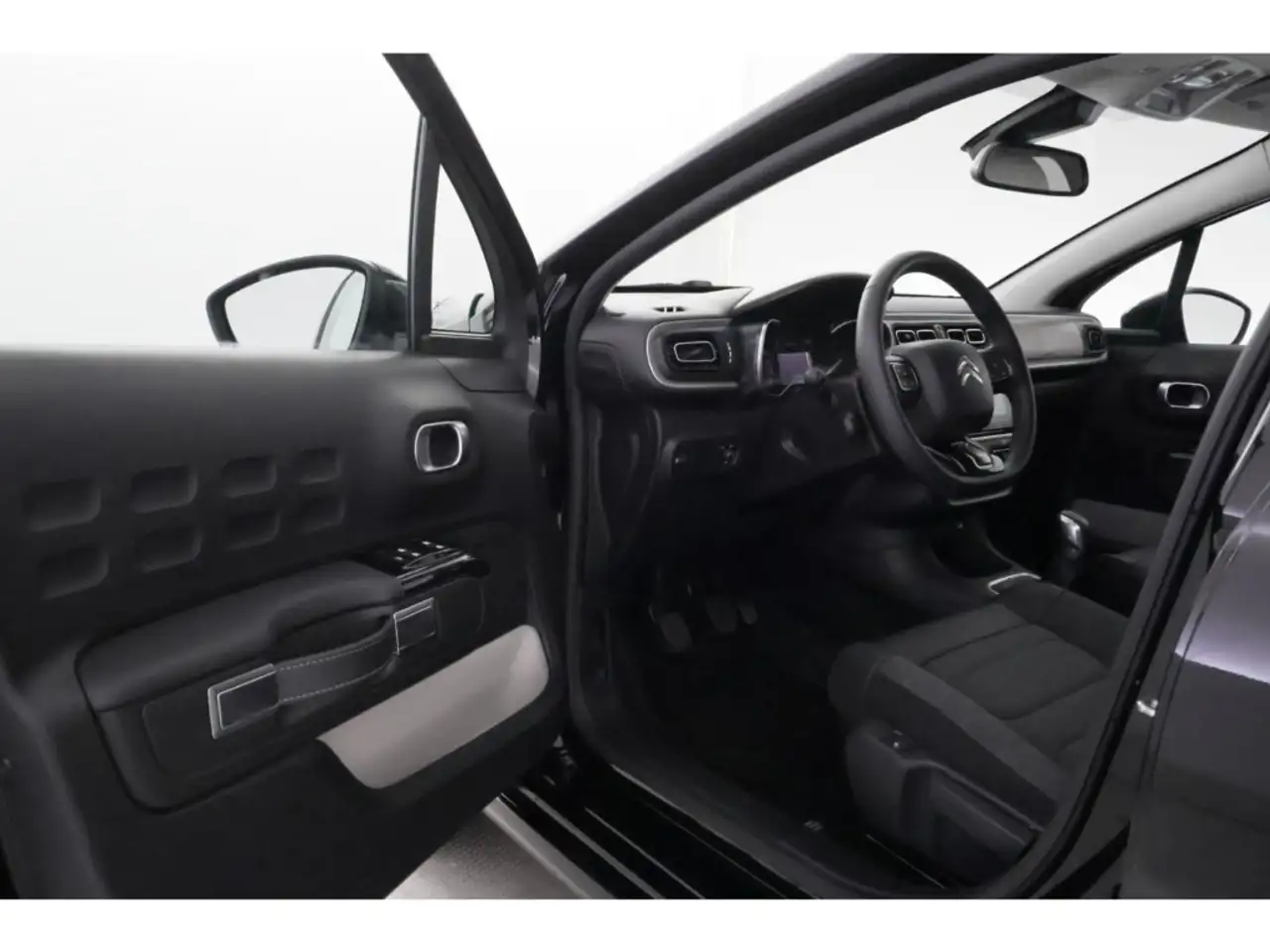 Citroen C3 1.2PureTech Shine+LED+CARPLAY+SHZ+KAMERA 16