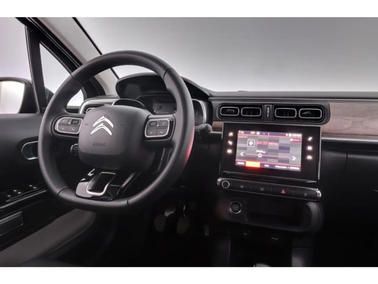 Citroen C3 1.2PureTech Shine+LED+CARPLAY+SHZ+KAMERA 12