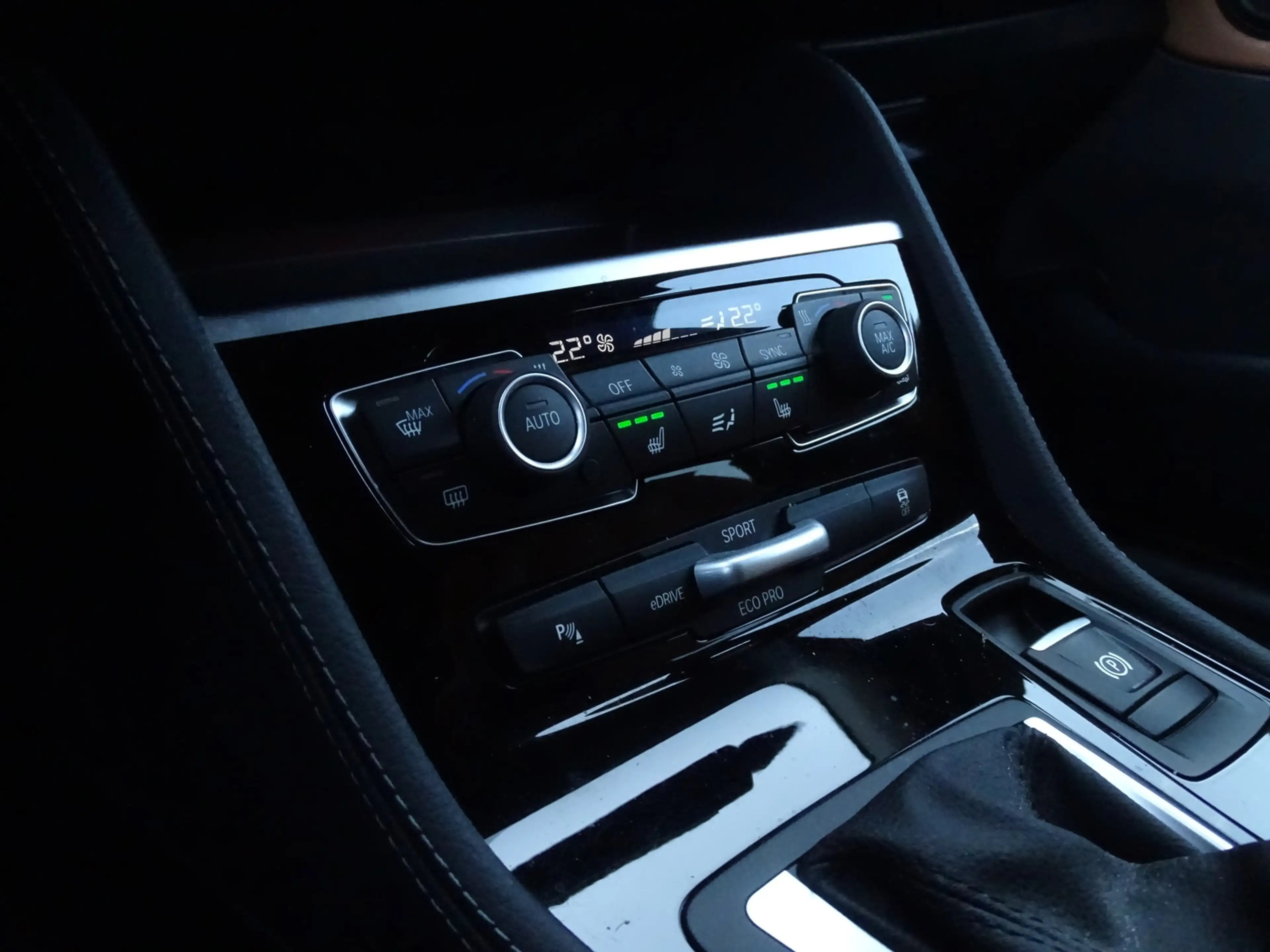 BMW 225 2-serie Active Tourer 225xe iPerformance High Exec — photo 26