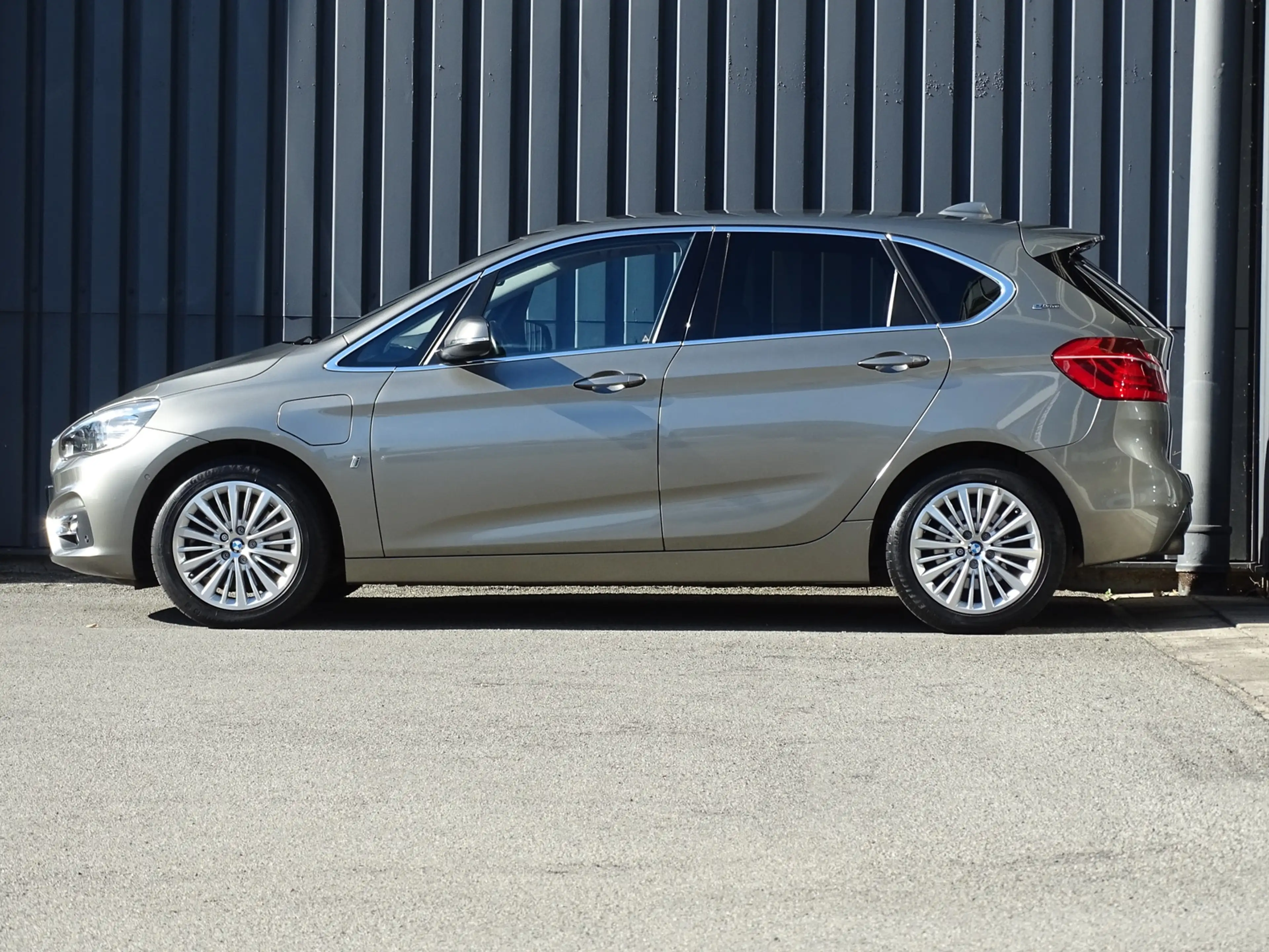 BMW 225 2-serie Active Tourer 225xe iPerformance High Exec — photo 2