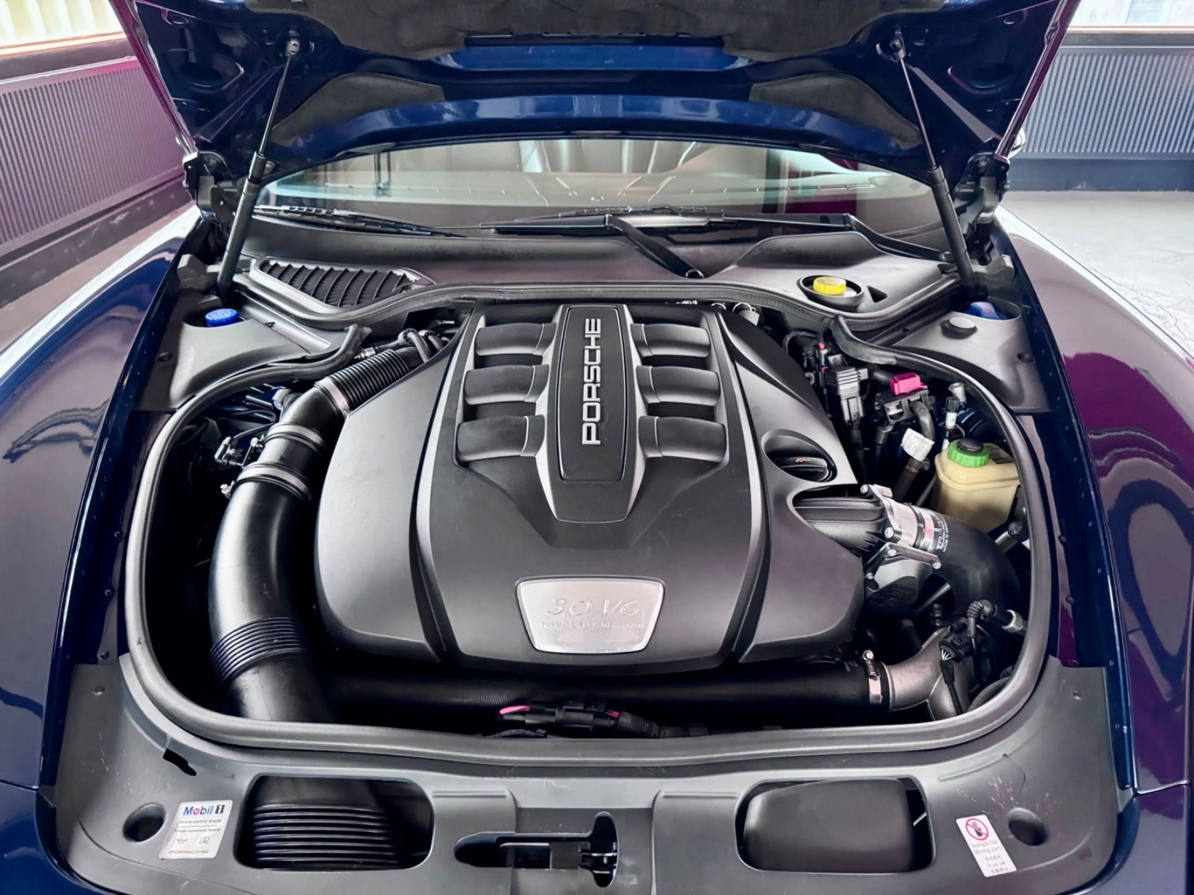 Porsche Panamera Diesel Schiebedach Bose Luft PCM 19Zoll — photo 35