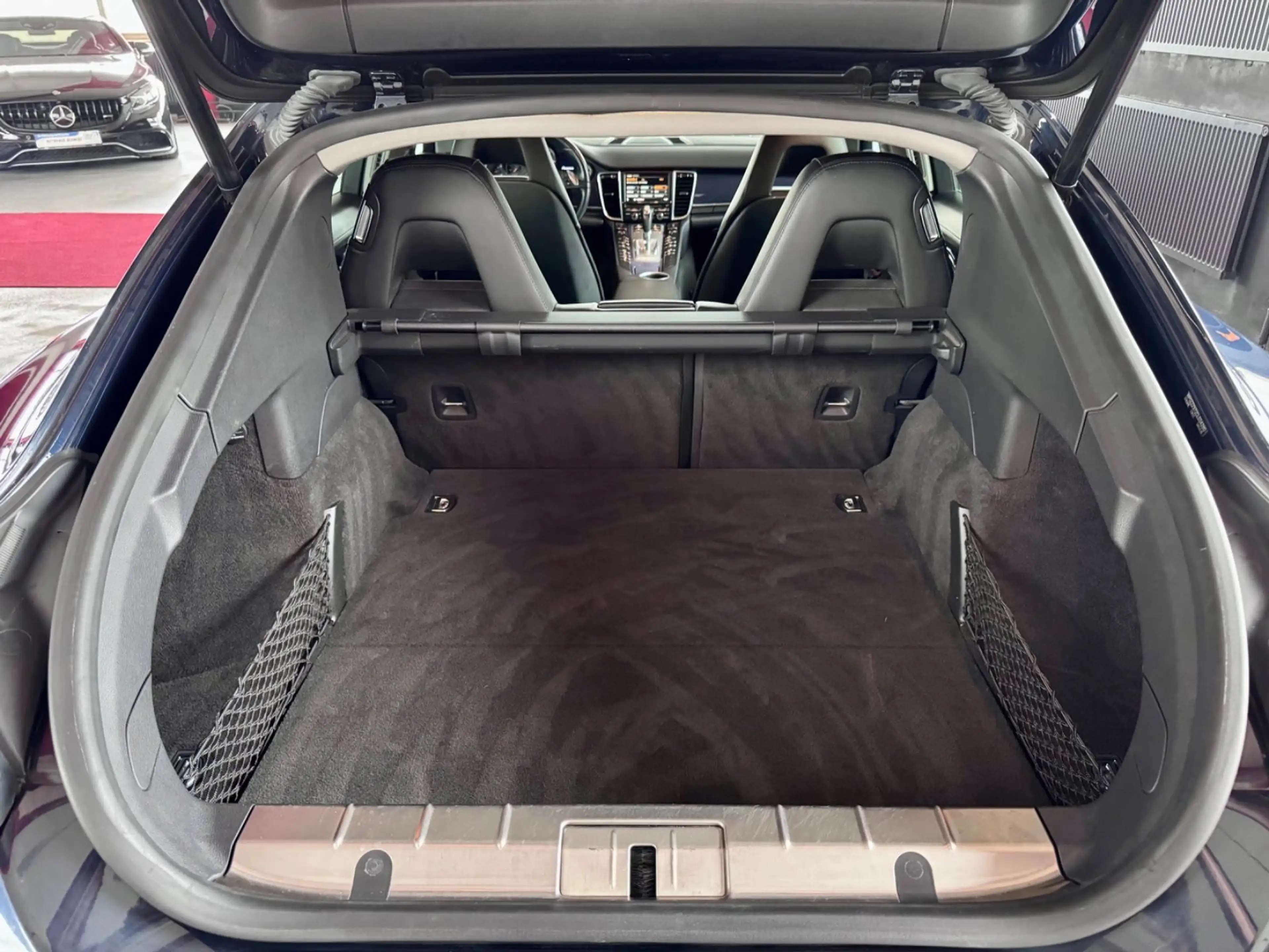 Porsche Panamera Diesel Schiebedach Bose Luft PCM 19Zoll — photo 33