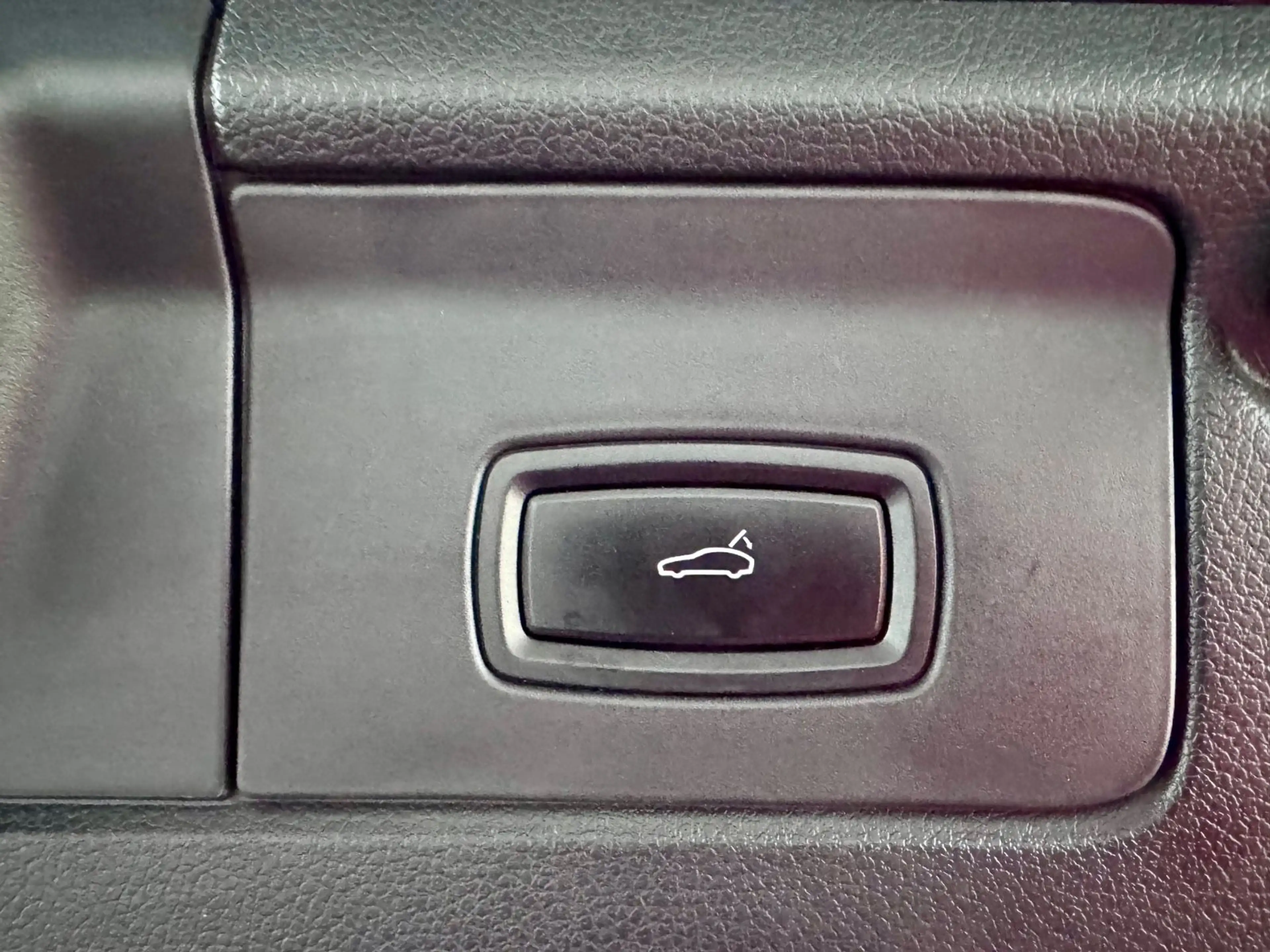 Porsche Panamera Diesel Schiebedach Bose Luft PCM 19Zoll — photo 34