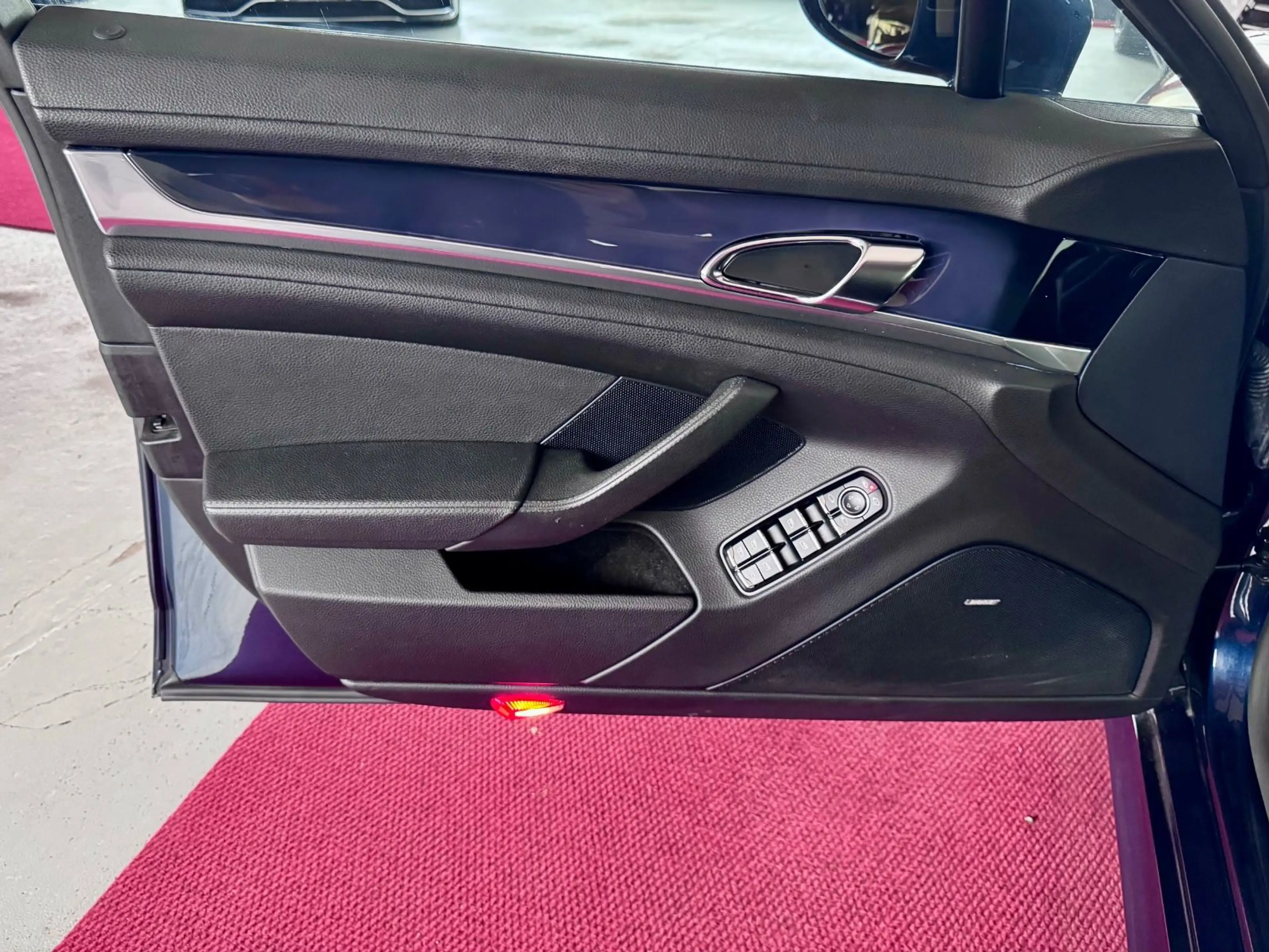 Porsche Panamera Diesel Schiebedach Bose Luft PCM 19Zoll — photo 22