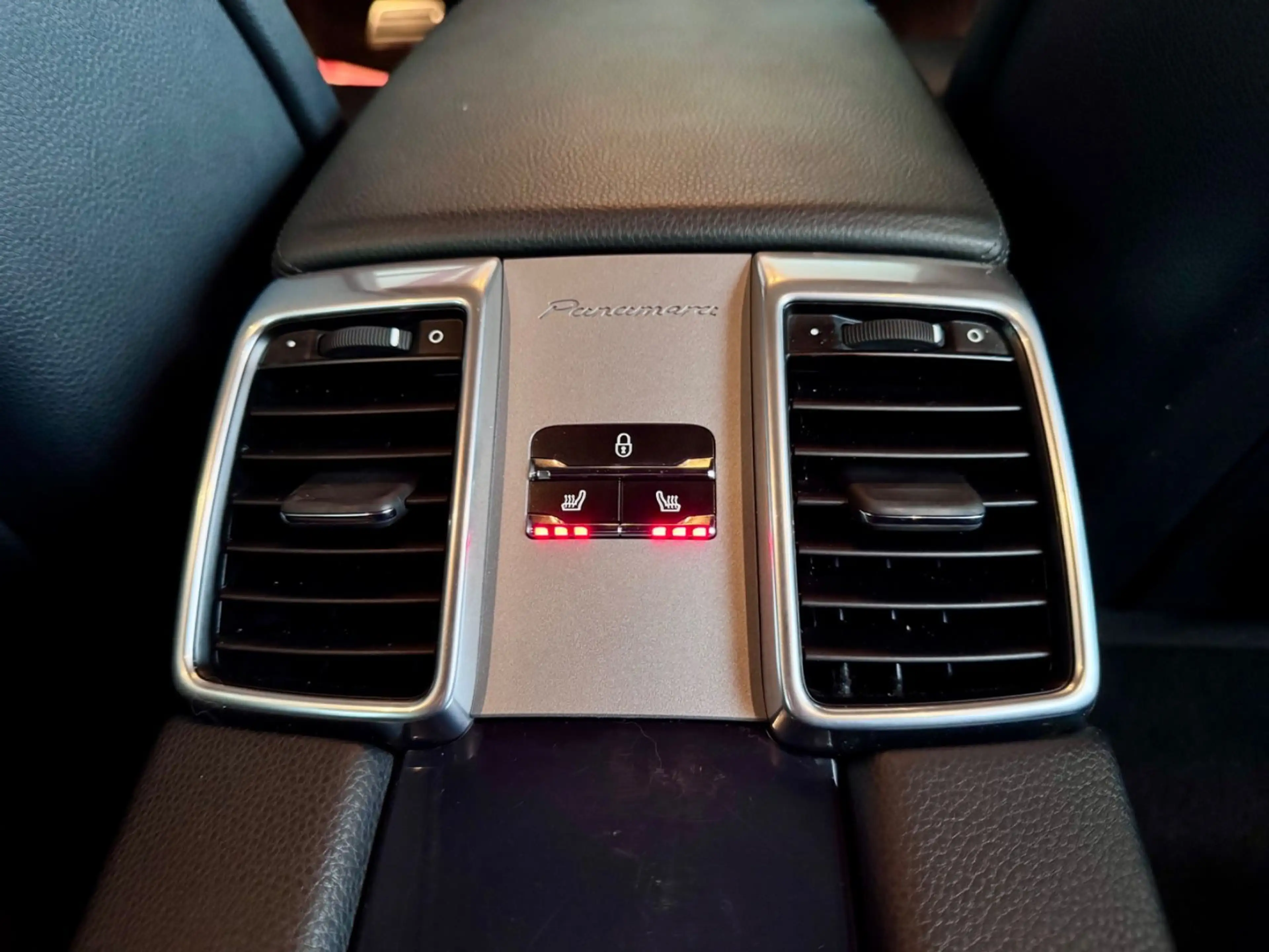 Porsche Panamera Diesel Schiebedach Bose Luft PCM 19Zoll — photo 28