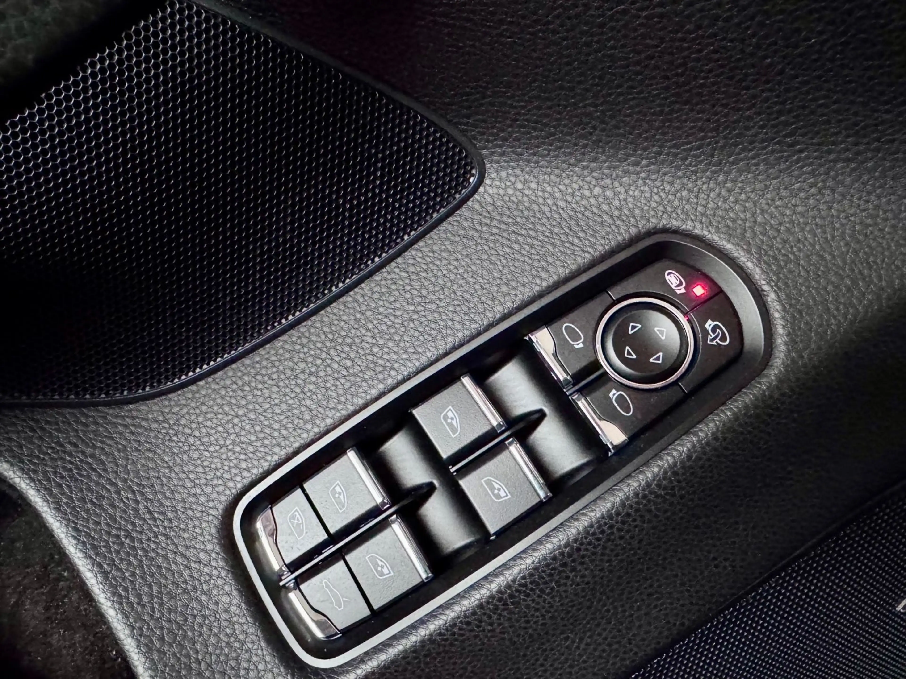 Porsche Panamera Diesel Schiebedach Bose Luft PCM 19Zoll — photo 17
