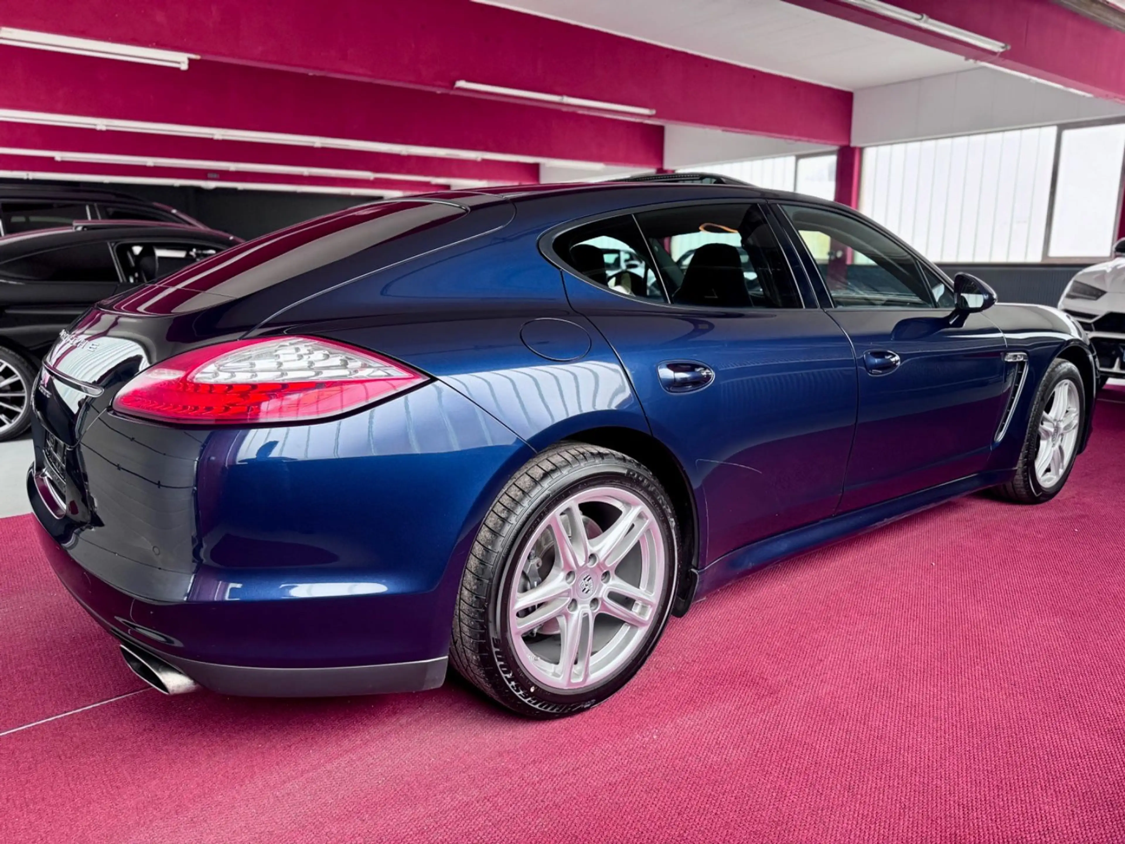 Porsche Panamera Diesel Schiebedach Bose Luft PCM 19Zoll — photo 6