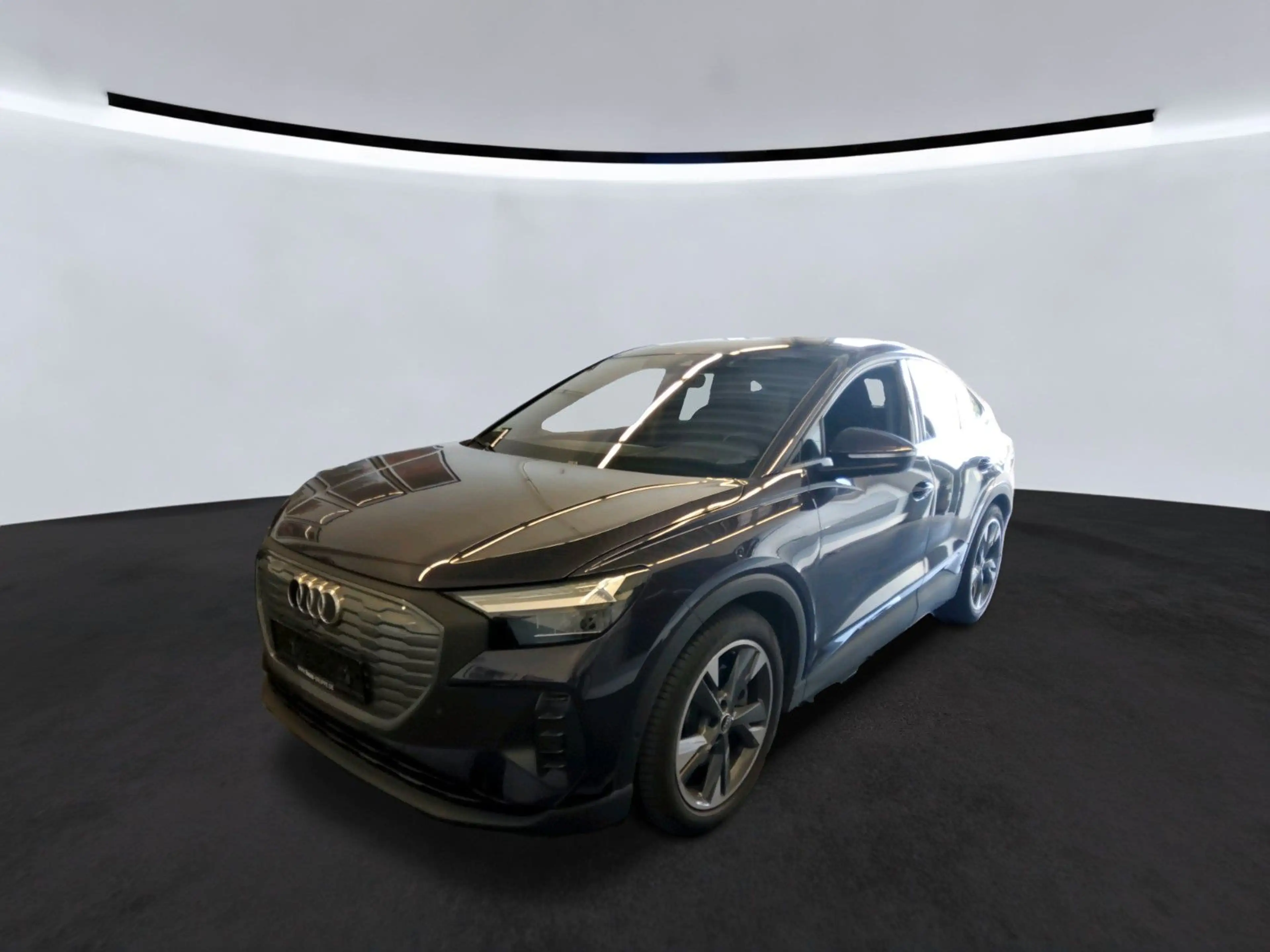 Audi Q4 e-tron E-tron Sportback 40*LED*AHK*GARANTIE*
