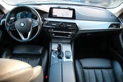 Annonce voiture d'occasion BMW 525 - CARADIZE