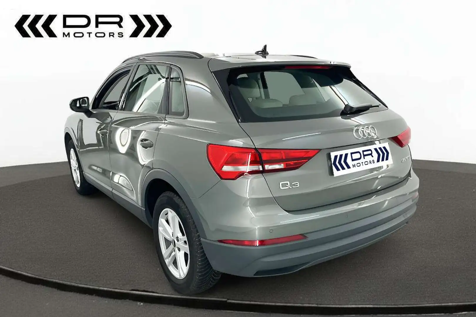 Audi Q3 35 1.5TFSI BUSINESS - LEDER - NAVI - LED Gris - 2
