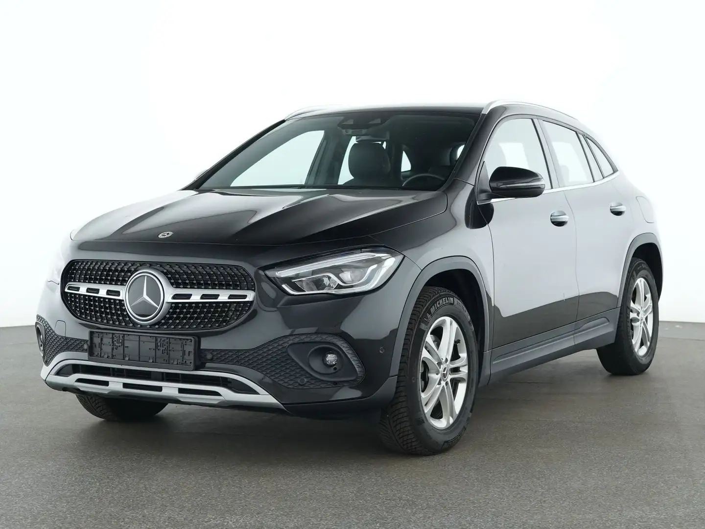 Mercedes-Benz GLA 200 GLA 200 d 4Matic LED Parktronic DAB Navi SHZ Noir - 1