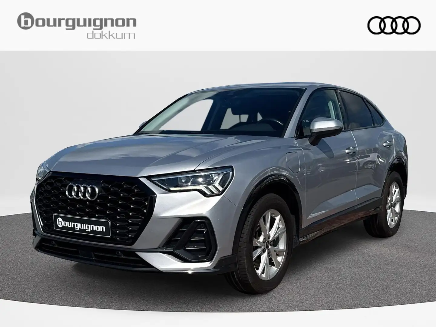 Audi Q3 Sportback 45 TFSI e Edition | Trekhaak | Parkeerse Zilver - 1