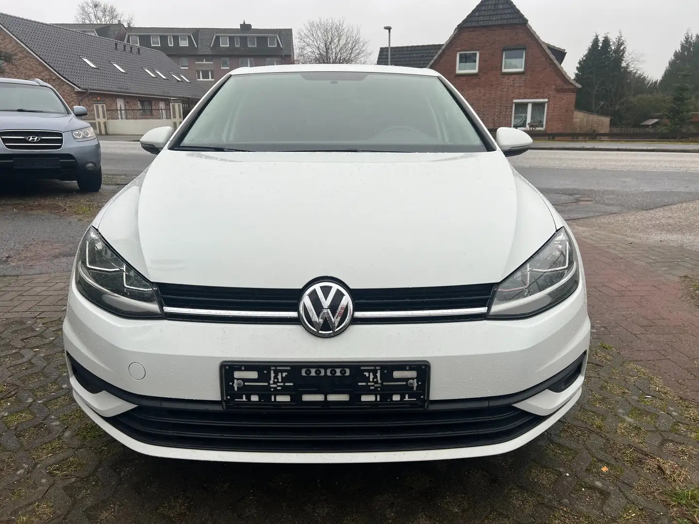 Volkswagen Golf Trendline BMT/Start-Stopp Alufelgen Navi Euro 6 Weiß - 1