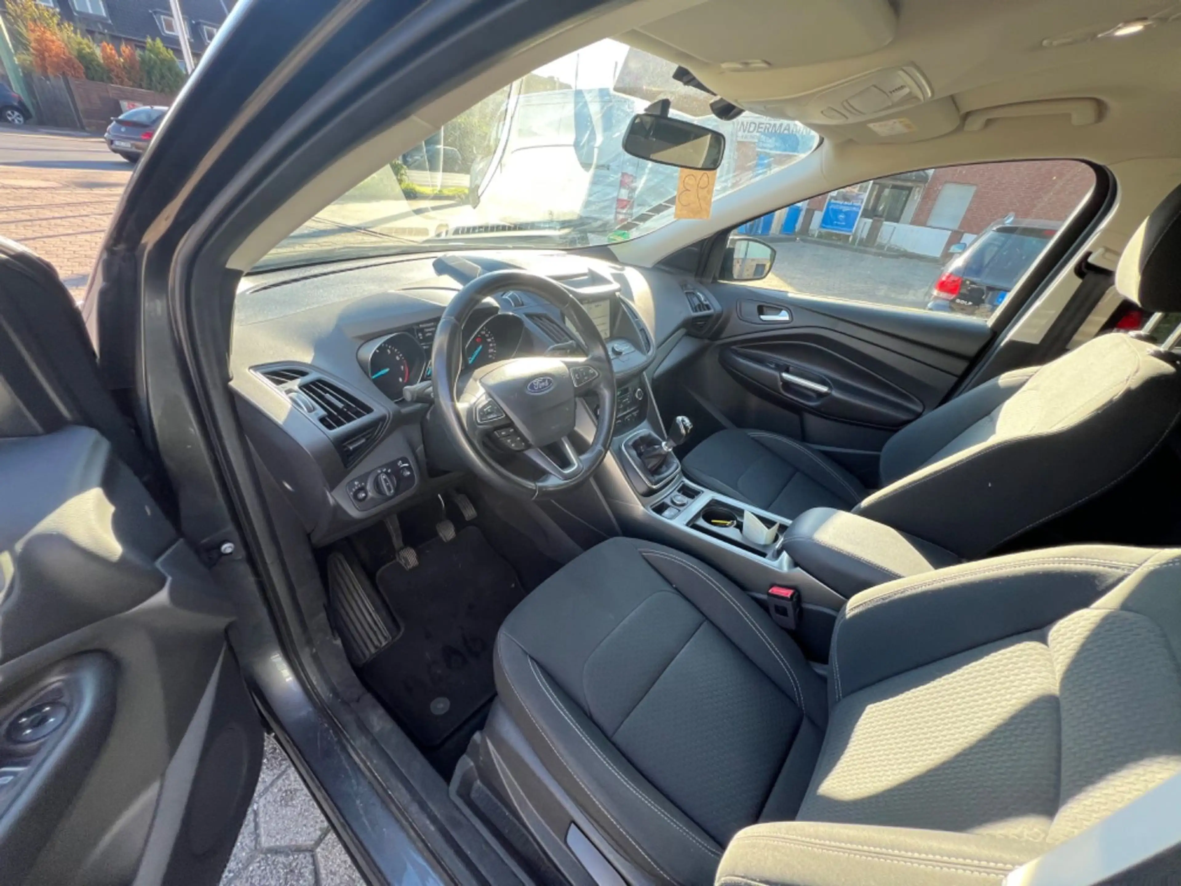 Ford Kuga Cool & Connect*TÜV NEU*1 HAND*TOP* — photo 6