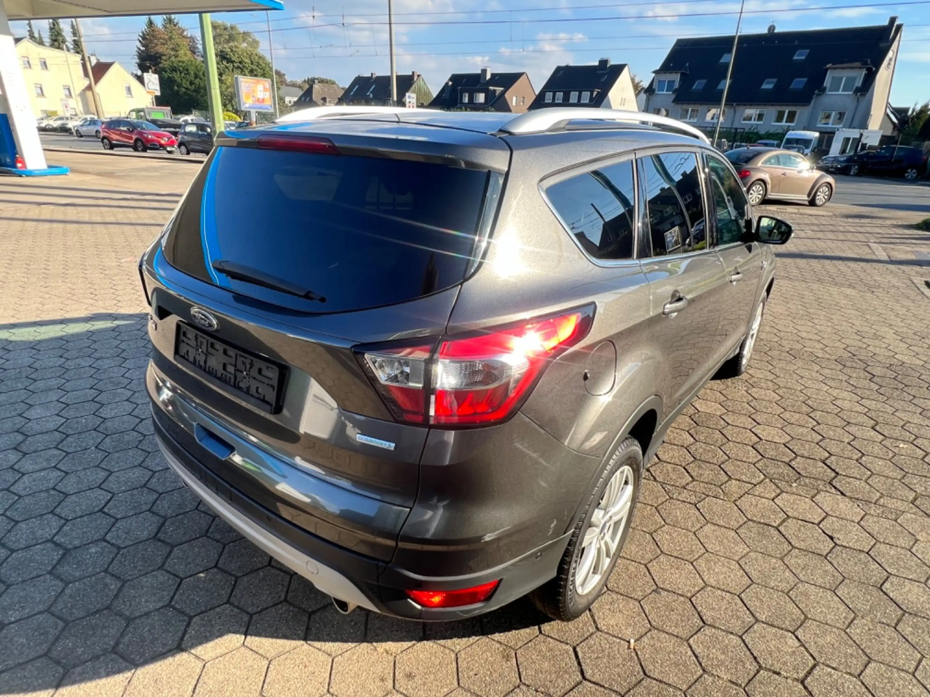 Ford Kuga Cool & Connect*TÜV NEU*1 HAND*TOP* — photo 3