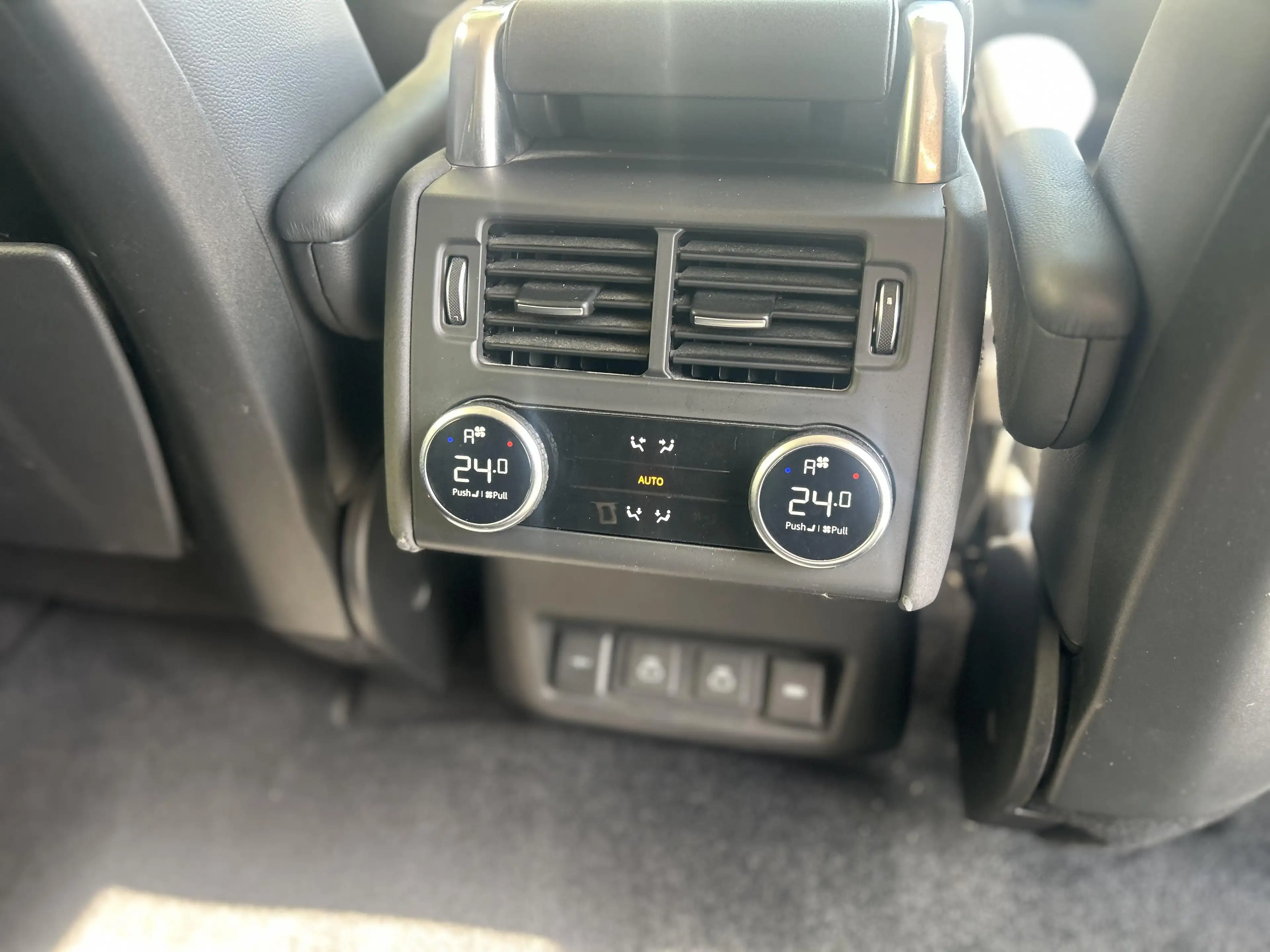 Land Rover Discovery S D250 — photo 9