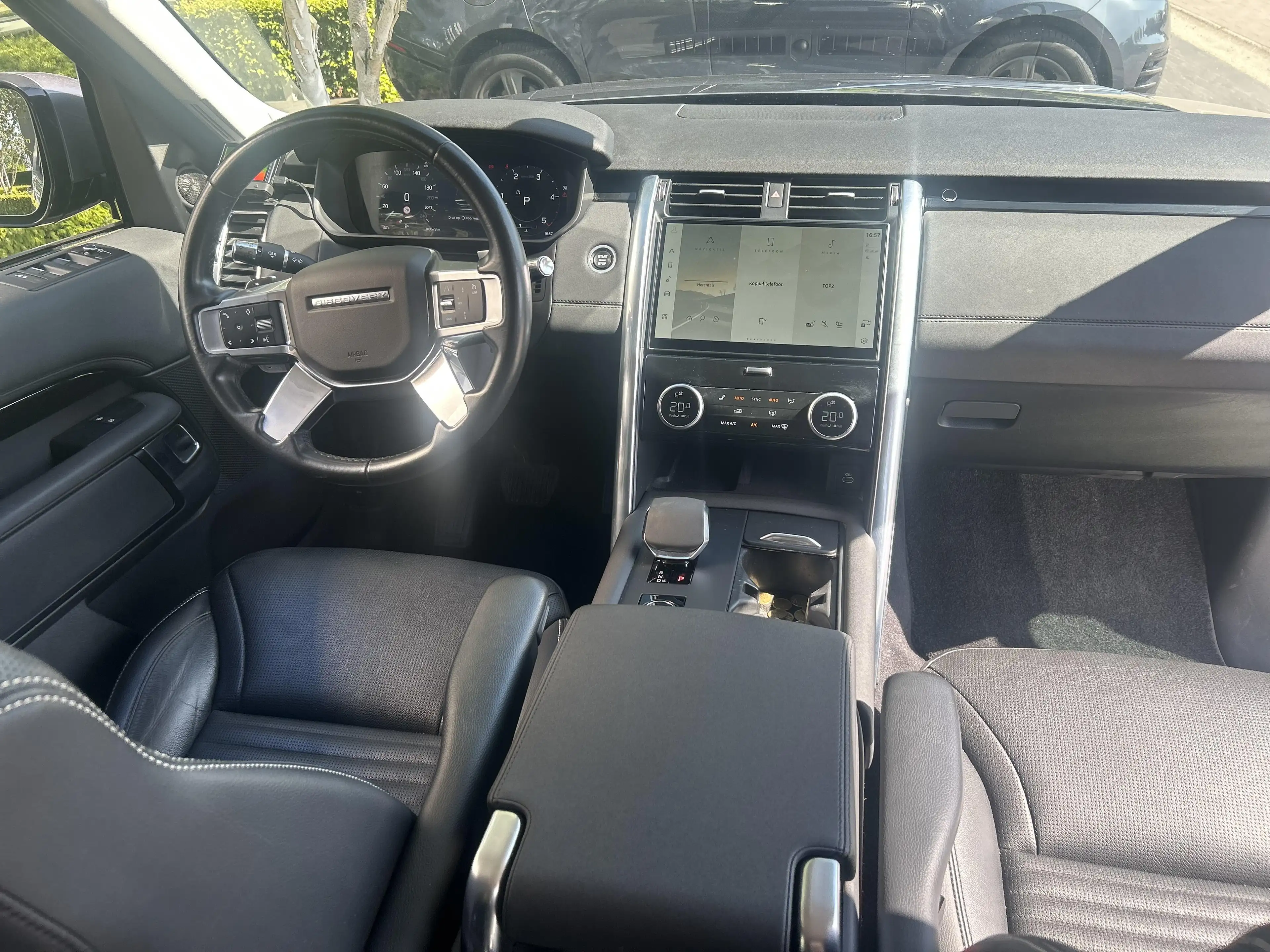 Land Rover Discovery S D250 — photo 10