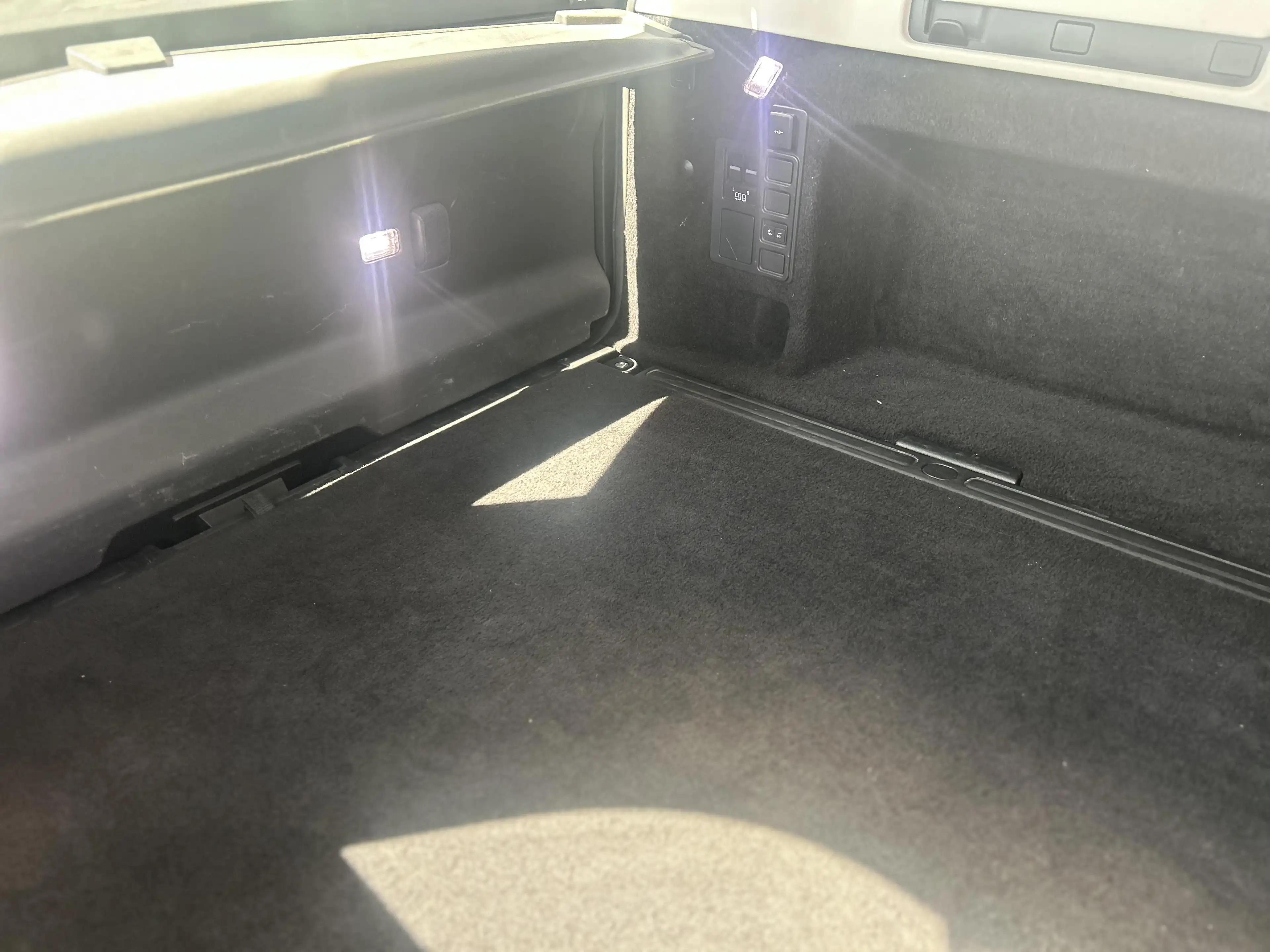 Land Rover Discovery S D250 — photo 8