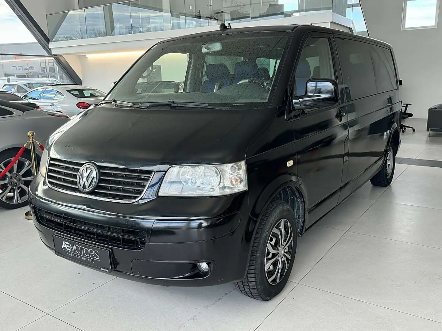 Volkswagen Caravelle Highline 2,5 TDI D-PF *9-SITZER*KLIMA... Schwarz - 2