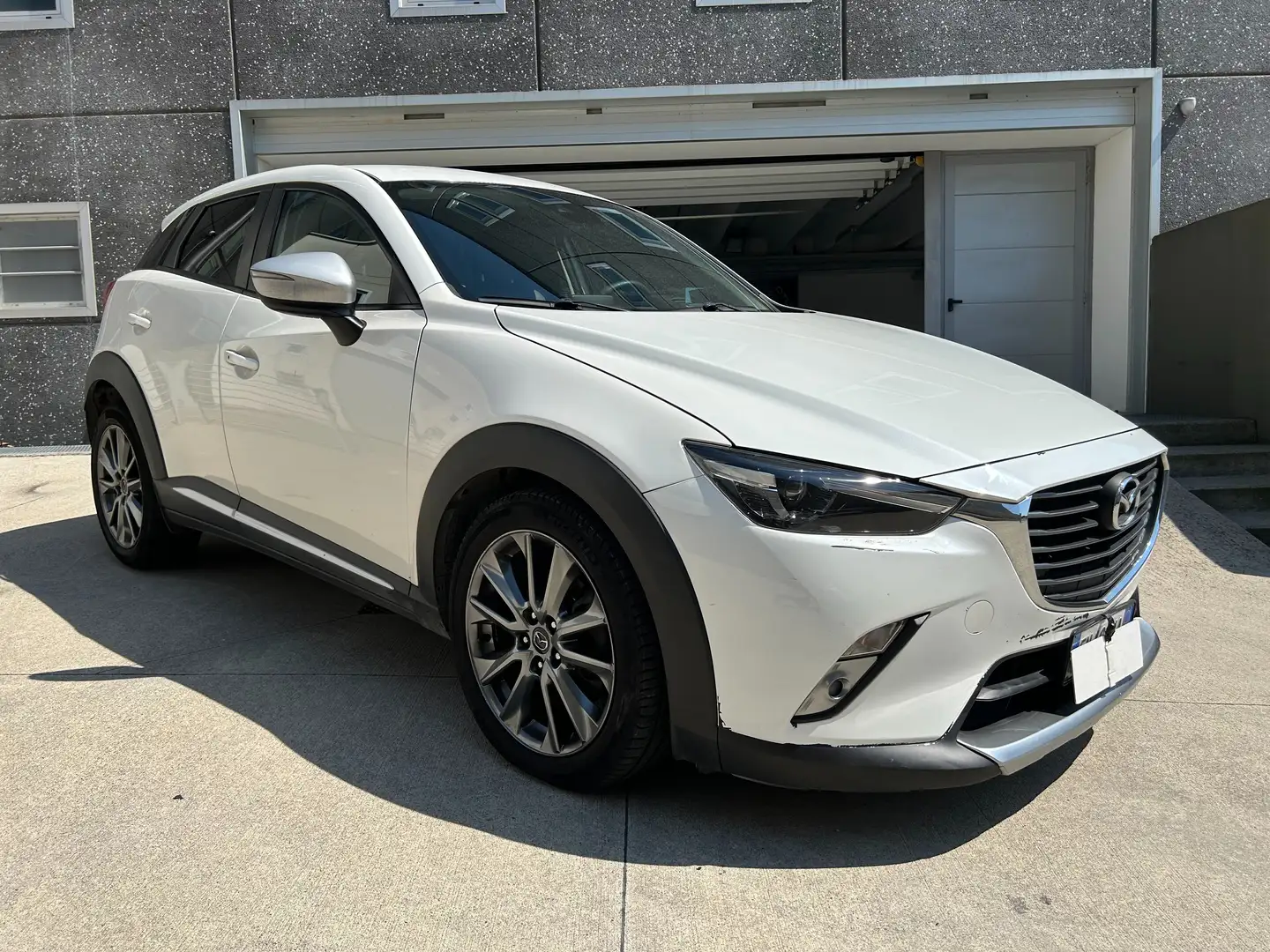 Mazda CX-3 CX-3 2.0 Essence 2wd 120cv my17 SKYACTIVE!!! Weiß - 1