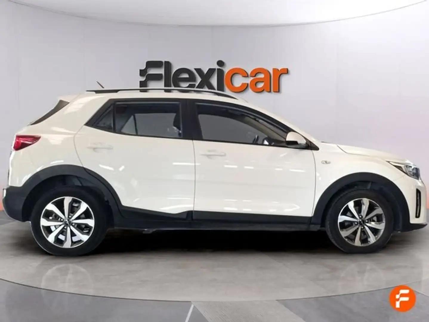 Kia Stonic 1.0 T-GDi 74kW (100CV) MHEV iMT Concept Blanco - 2