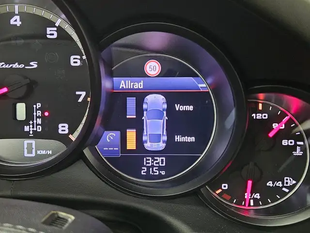 Porsche 911 Turbo S * CHRONO * APPROVED bis 10/2027 * PANO * Ansicht 25