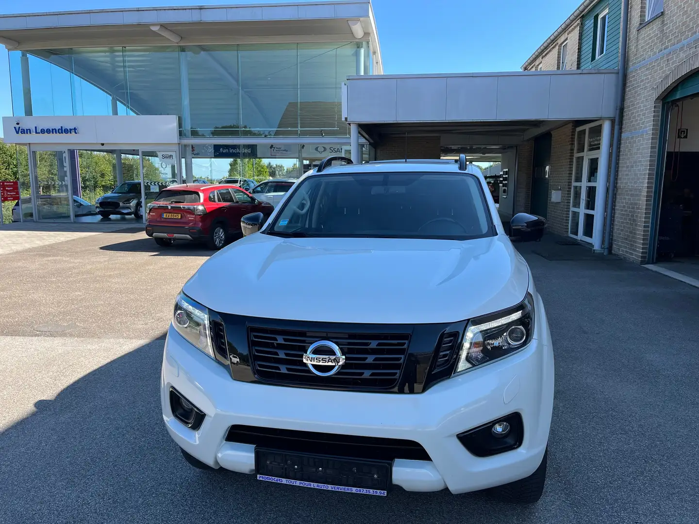 Nissan Navara 2.3 dCi 4WD New N-Guard Fehér - 1