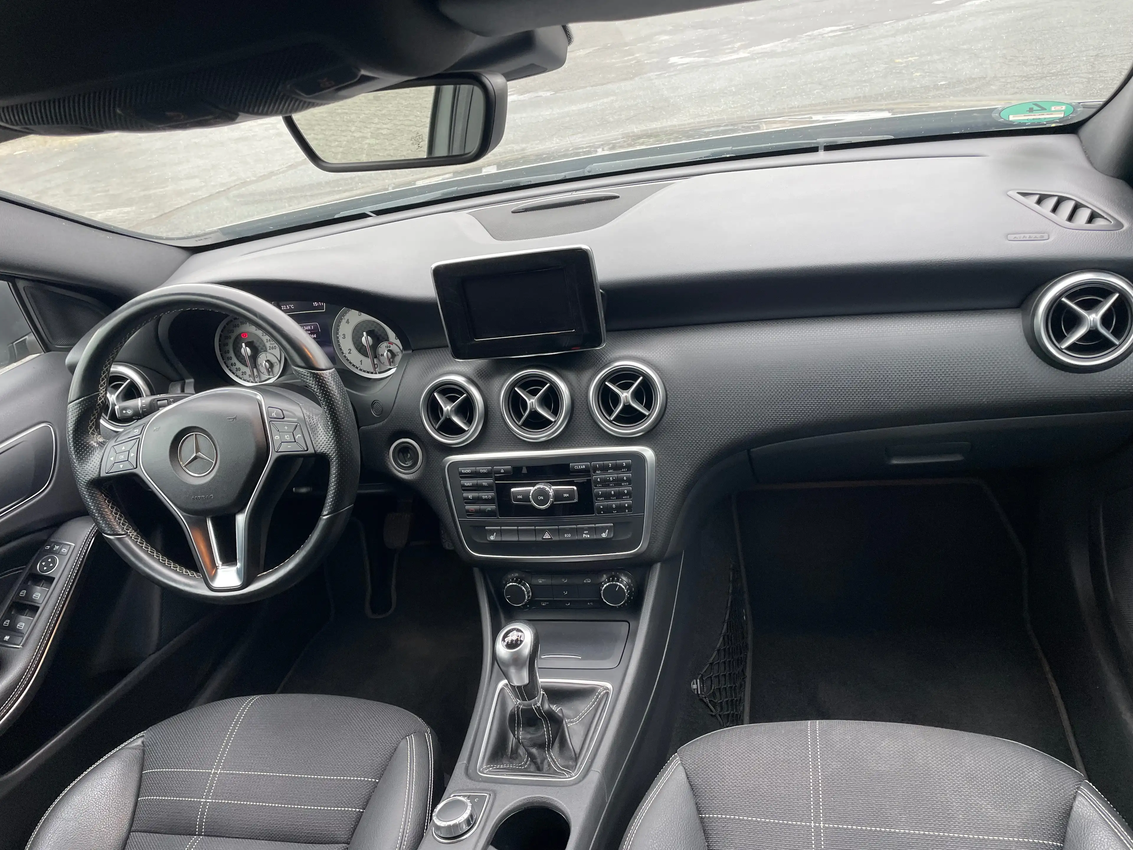 Mercedes-Benz A 180 A-Klasse (BlueEFFICIENCY) Urban — photo 13