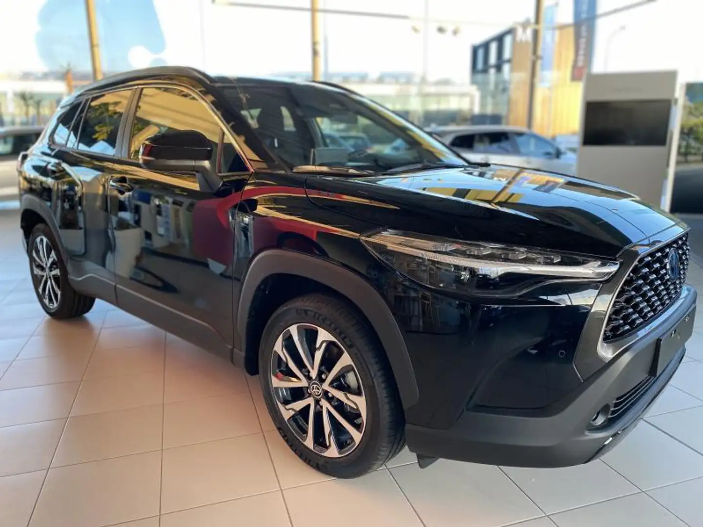 Toyota Corolla Cross Style Negro - 2