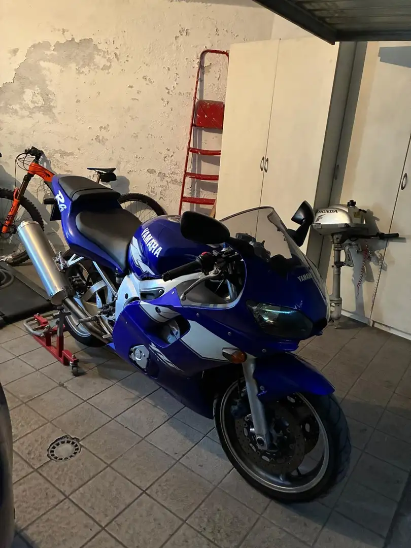 Yamaha YZF-R6 prima serie 1999 a carburatori Blu/Azzurro - 1