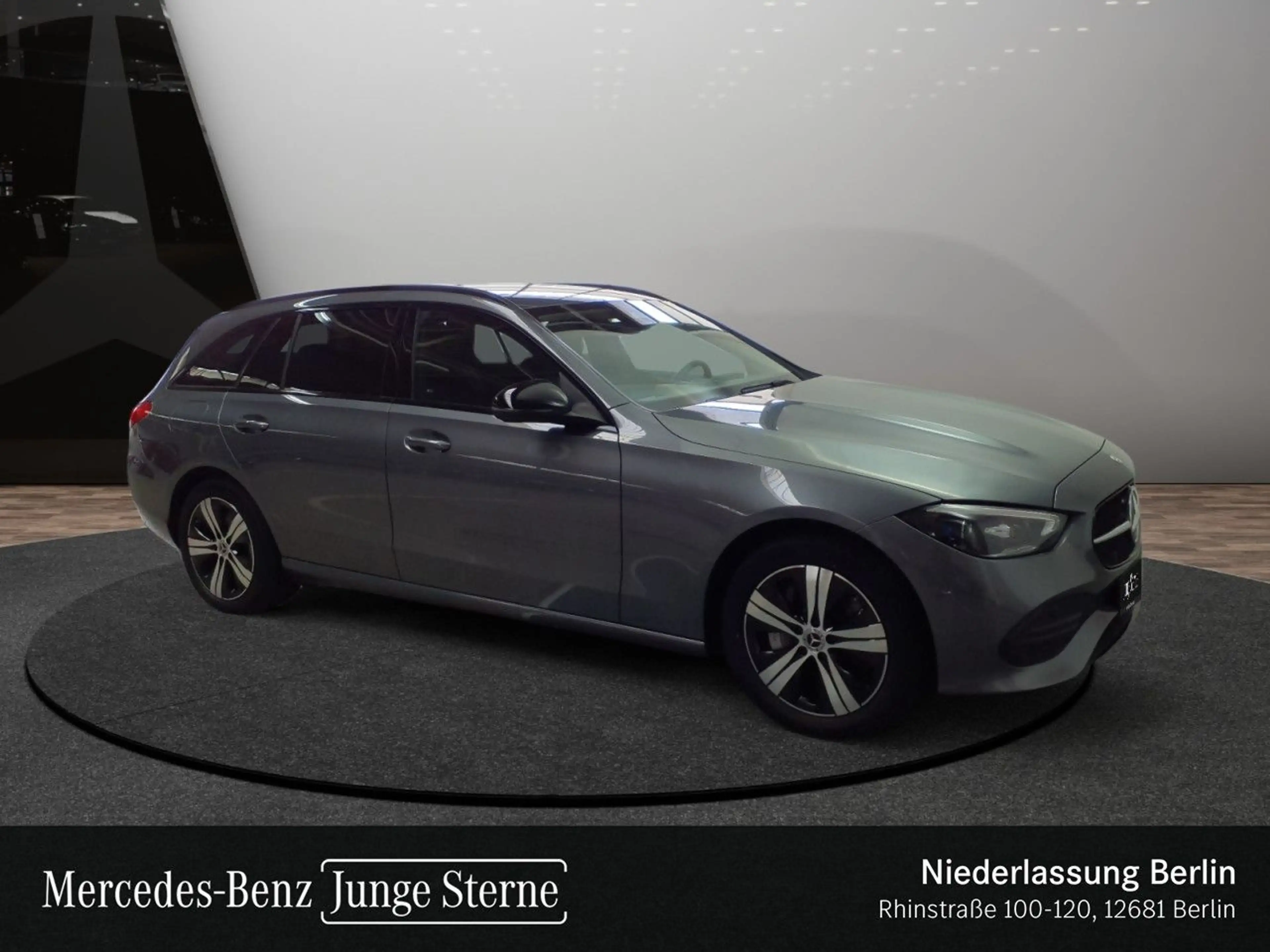 Mercedes-Benz C 300 e T AVANTG+NIGHT+KAMERA+TOTW+KEYLESS+9G — photo 4