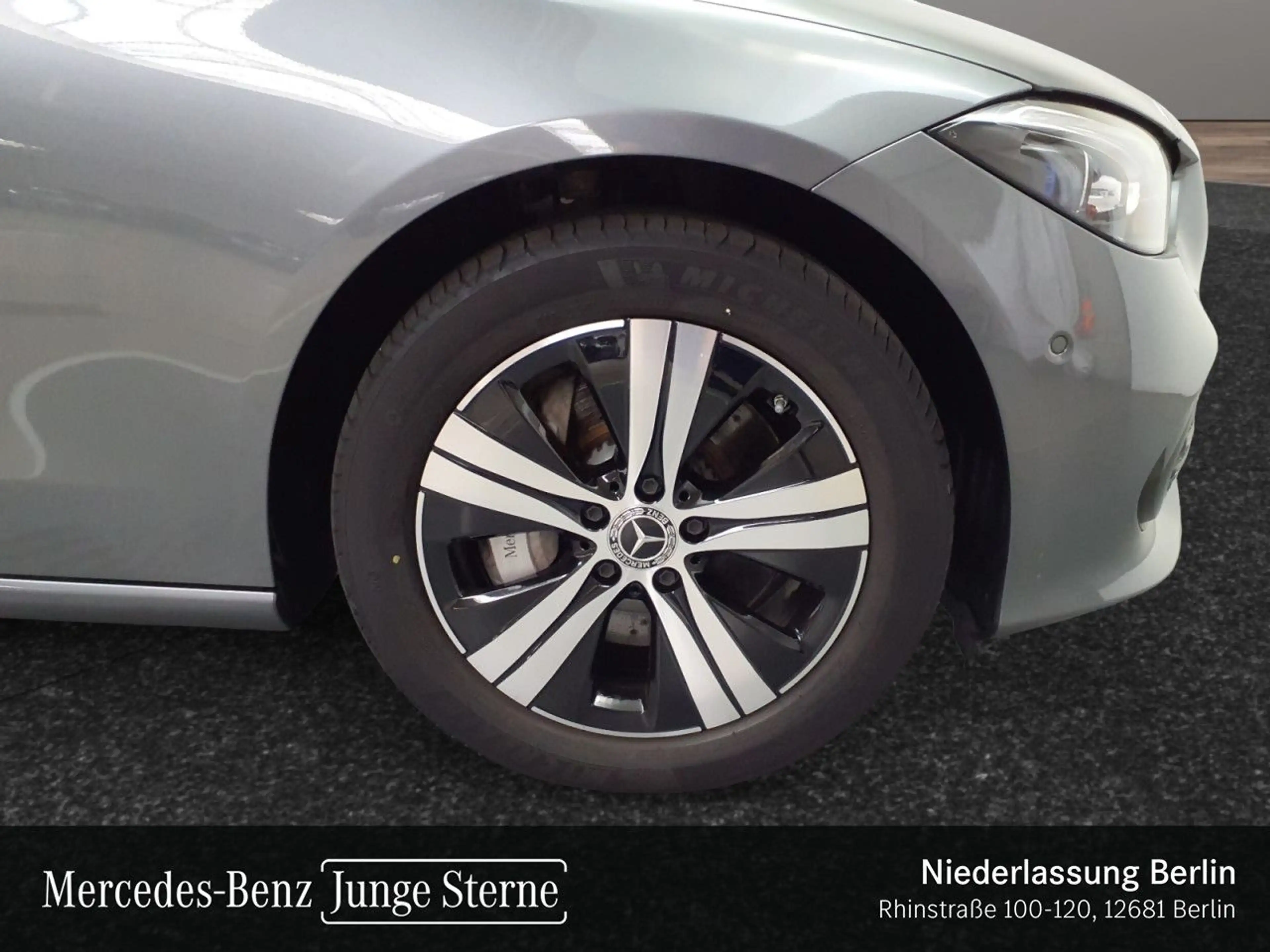 Mercedes-Benz C 300 e T AVANTG+NIGHT+KAMERA+TOTW+KEYLESS+9G — photo 5