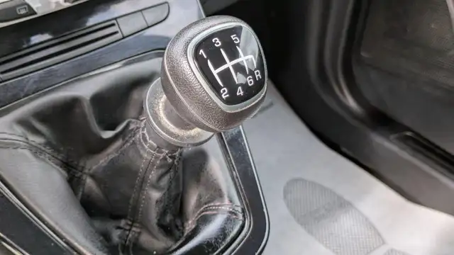 Lancia Ypsilon view 8