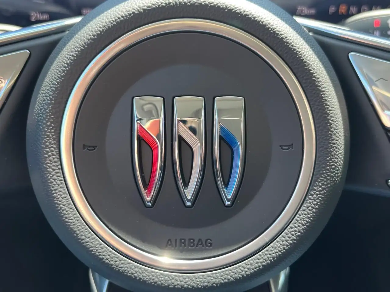 Buick Envision снимка Buick Envision