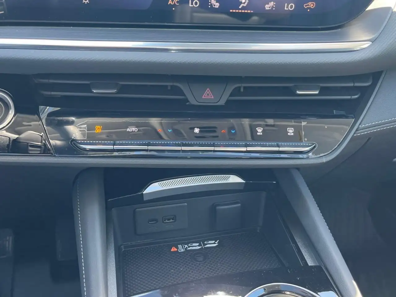 Buick Envision снимка Buick Envision