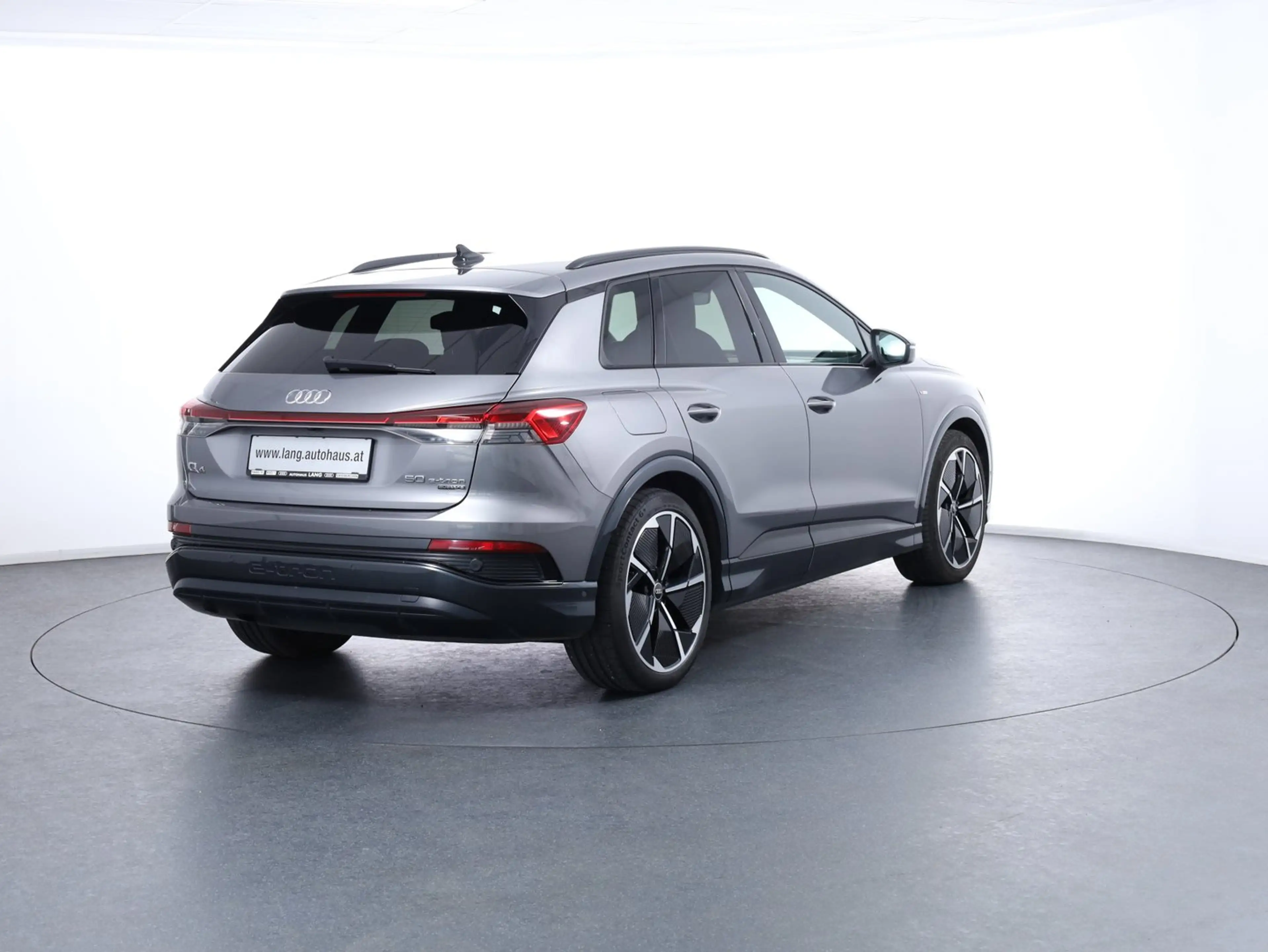 Audi Q4 e-tron Audi Q4 50 e-tron quattro — photo 5