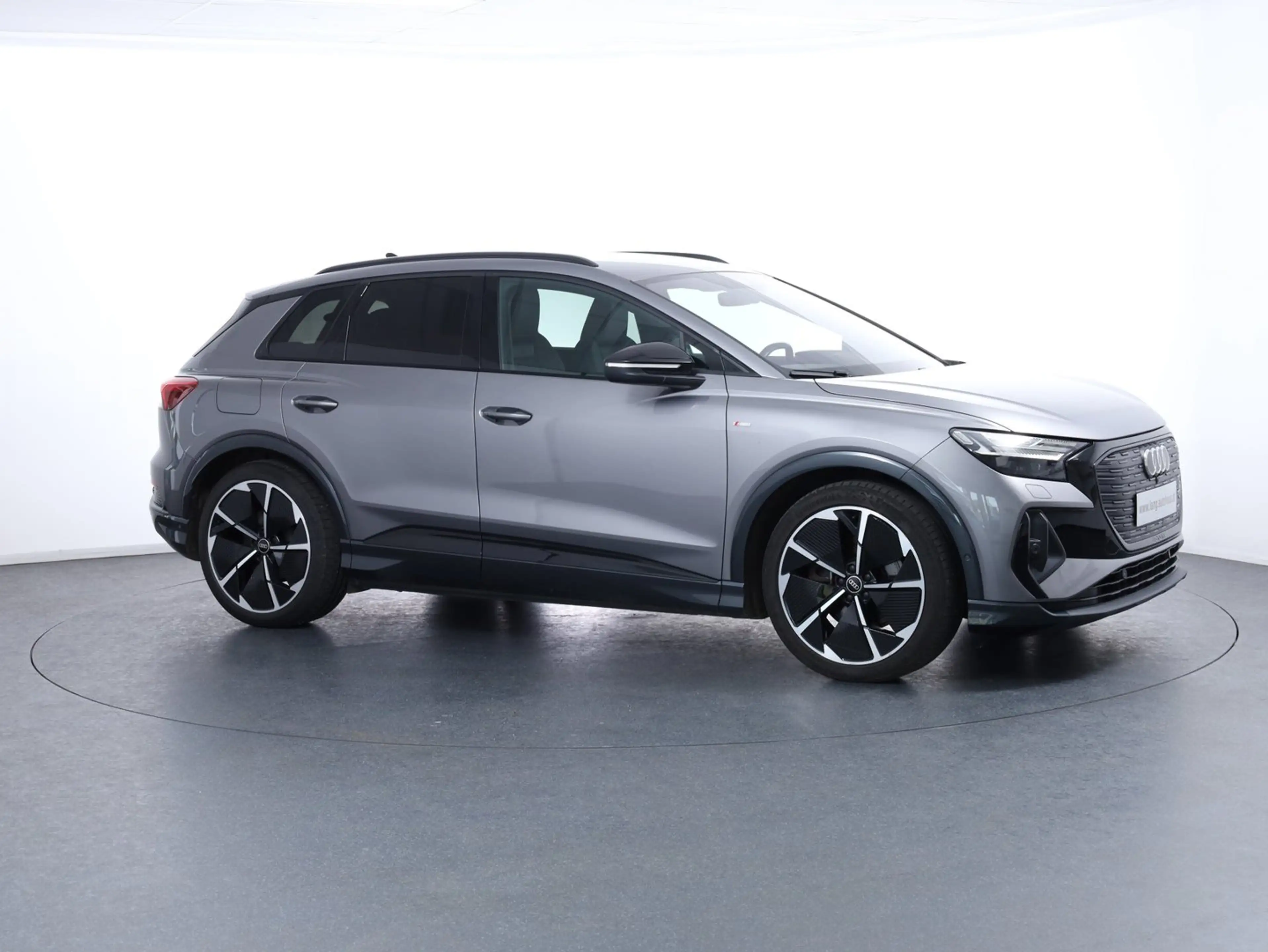 Audi Q4 e-tron Audi Q4 50 e-tron quattro — photo 3