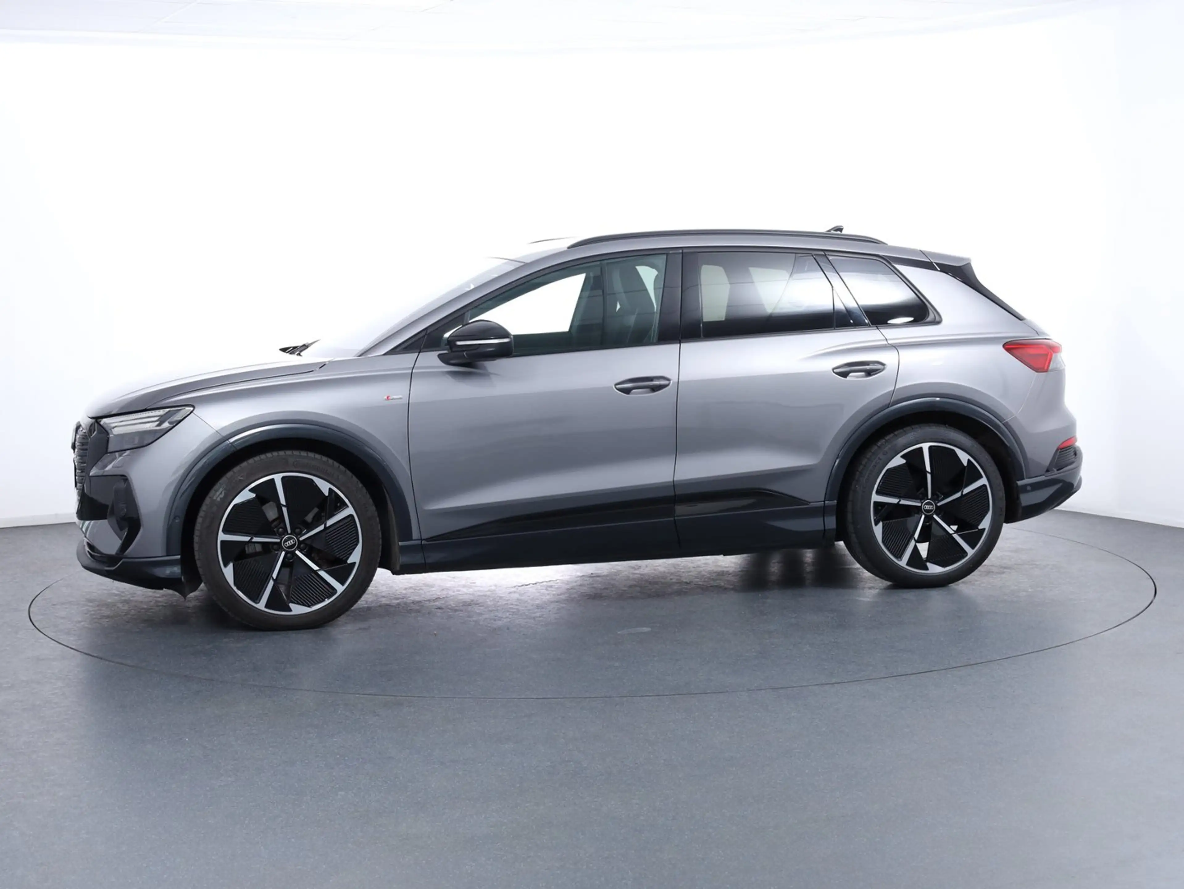 Audi Q4 e-tron Audi Q4 50 e-tron quattro — photo 8