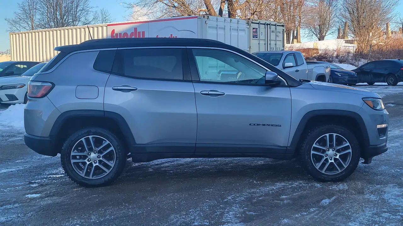 Jeep Compass снимка Jeep Compass