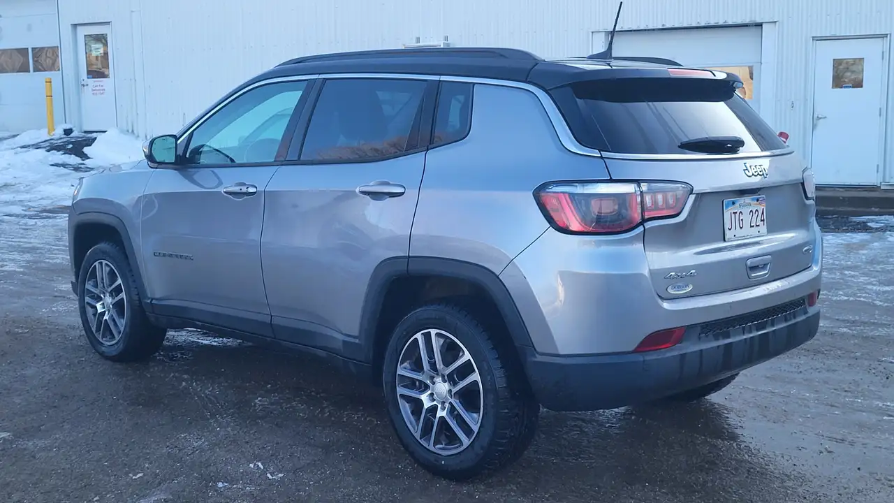 Jeep Compass снимка Jeep Compass