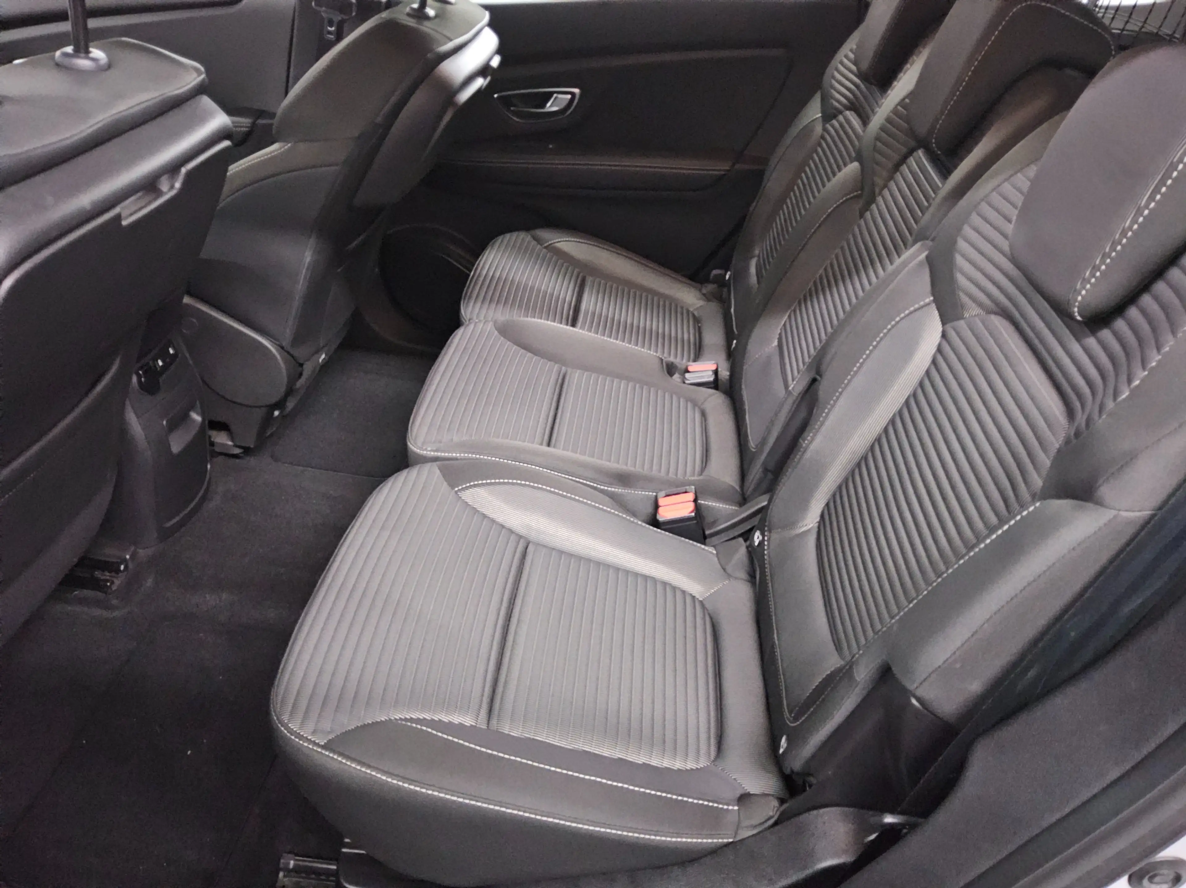 Renault Grand Scenic GRAND SCENIC T-LEDER NAVI KLIMAAUT RADIO TEMPO SHZ VC PDC AHK — photo 13