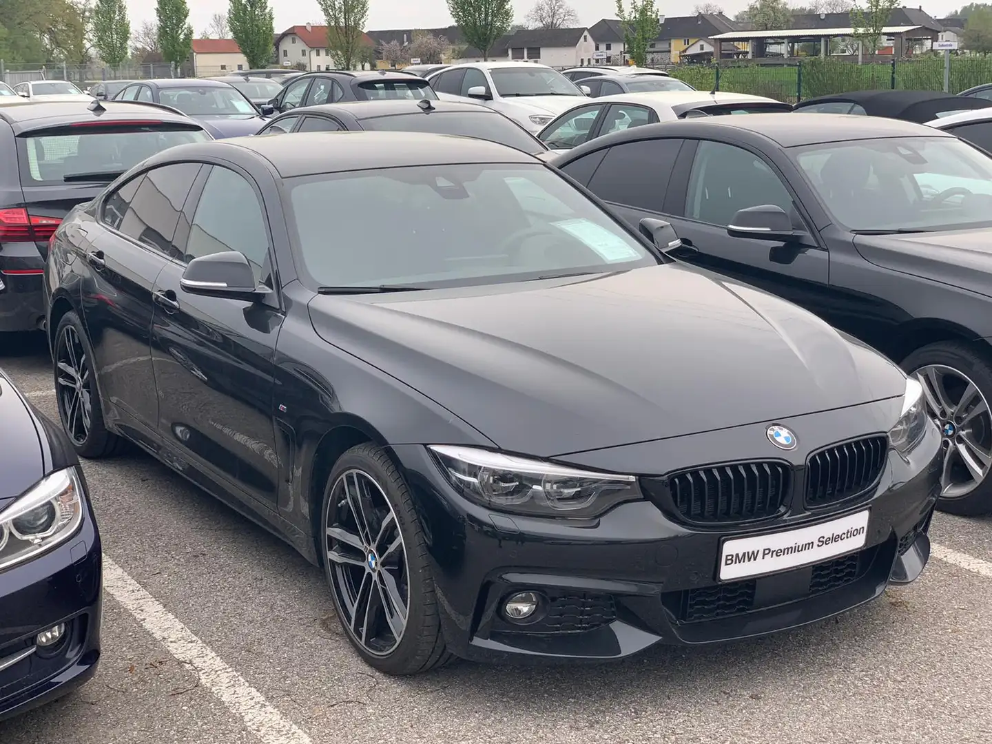 BMW 420 420i xDrive Gran Coupe M Sport Aut. M Sport Schwarz - 1