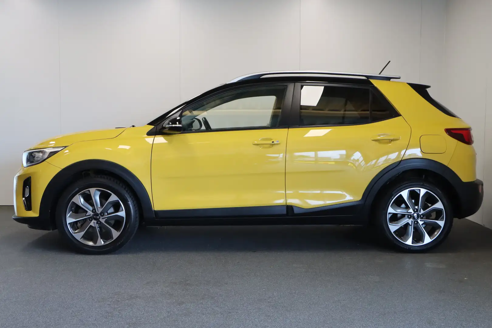 Kia Stonic 1.0 T-GDi DynamicLine 120 pk Trekhaak Jaune - 2