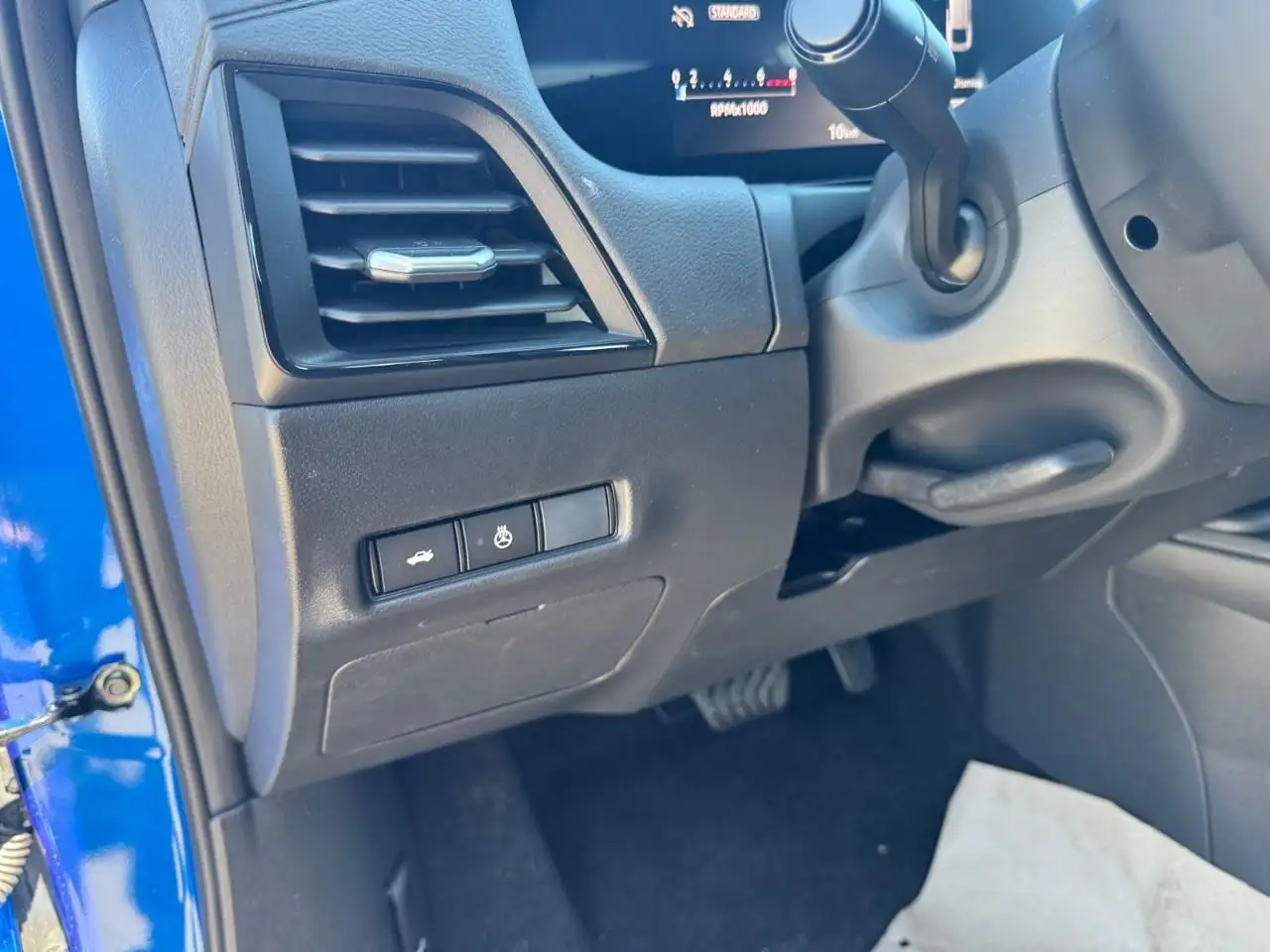 Nissan Sentra снимка Nissan Sentra