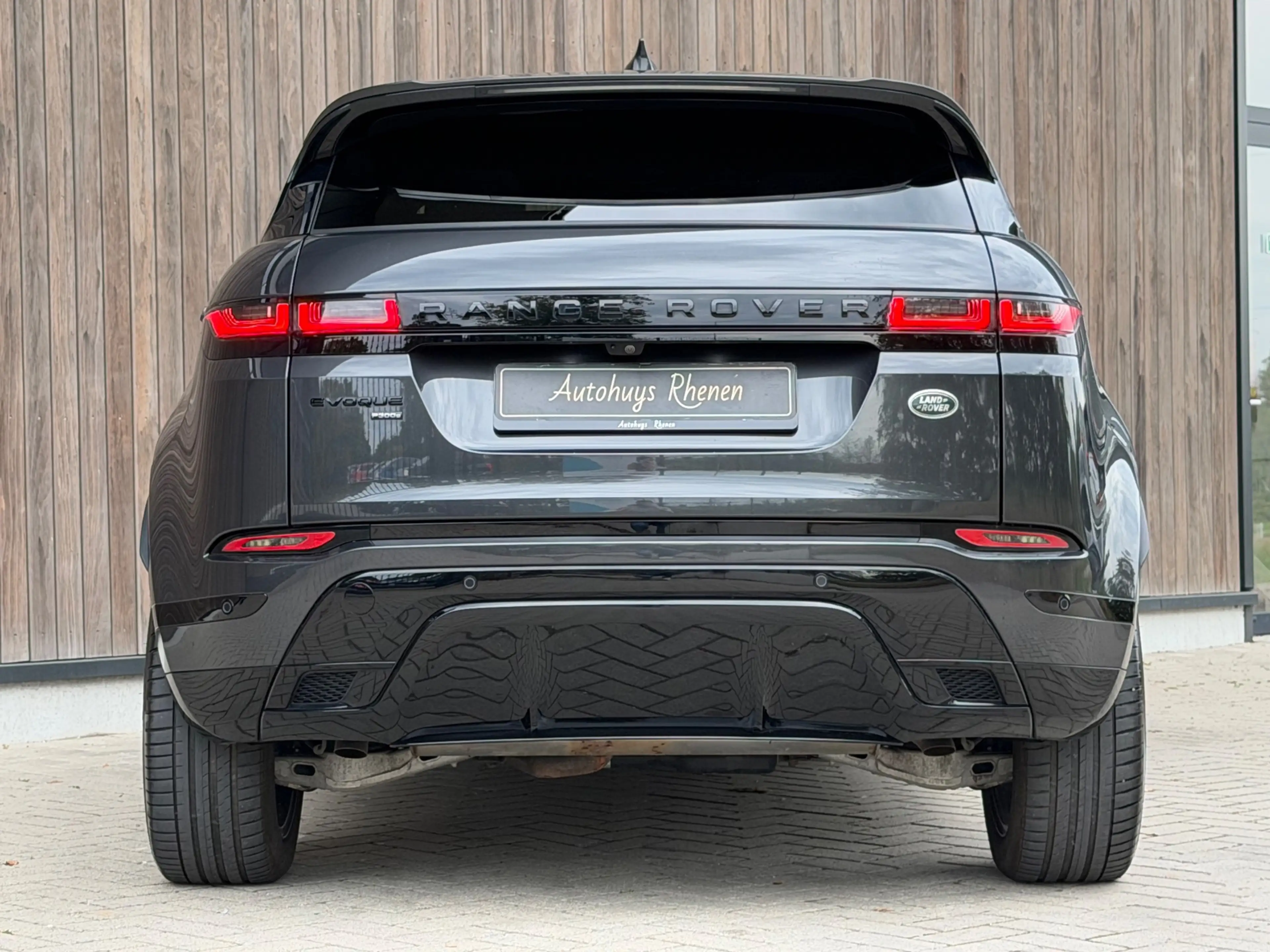 Land Rover Range Rover Evoque 1.5 P300e AWD R-Dynamic S / Pano / Meridian / Memo — photo 45